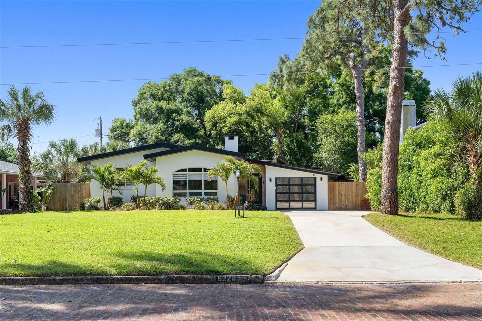 EAGLE CREST - Residential