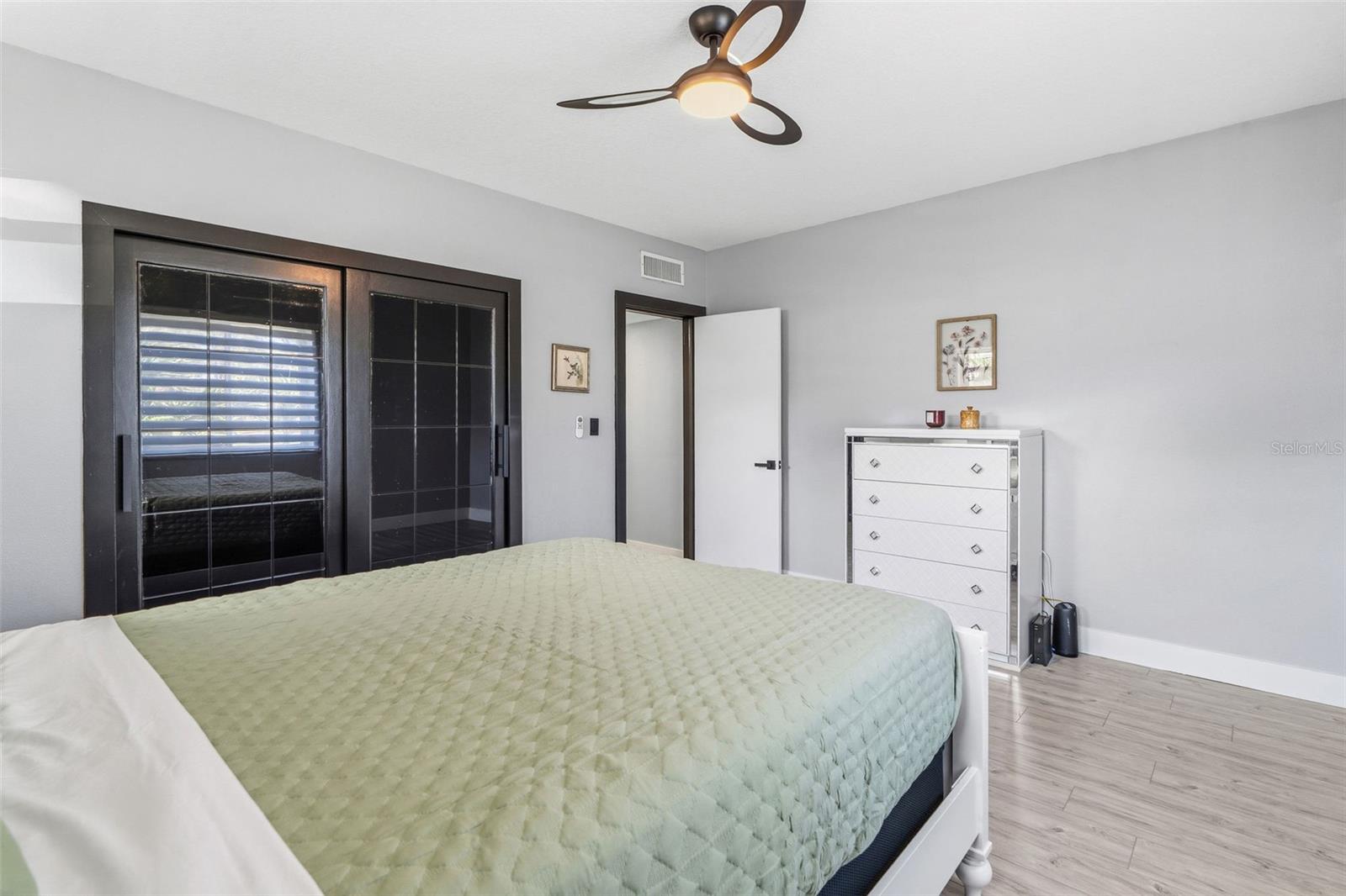 EAGLE CREST - Residential