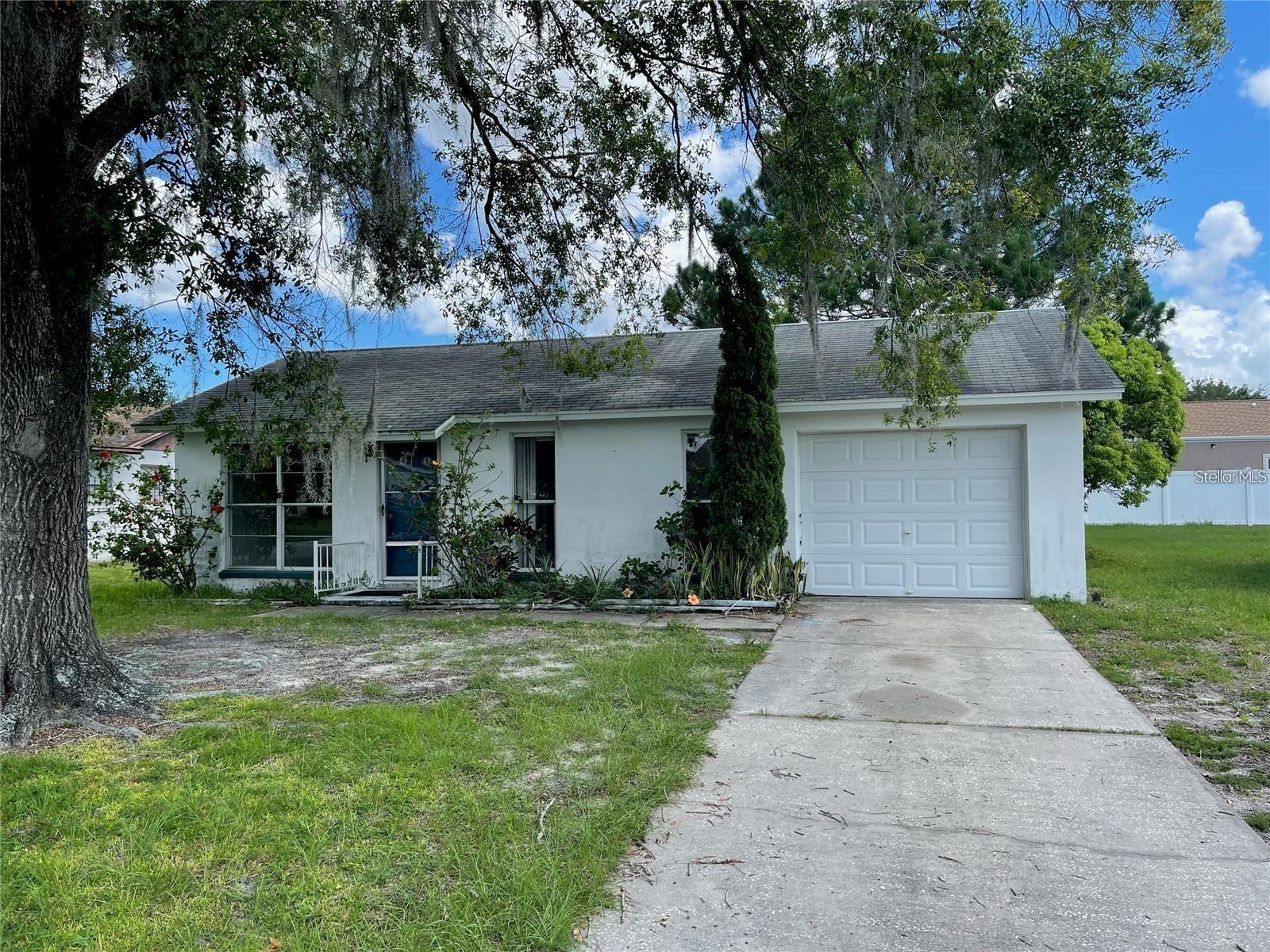 BEAUTIFUL 1 BEDROOM 1 BATHROOM 1 CAR GARAGE HOUSE IN THE PRIME SEVEN SPRINGS COMMUNITY OF NEW PORT RICHEY. GREAT LOCATION CLOSE TO TARPON SPRINGS, PALM HARBOR, BEACHES AND MUCH MORE.