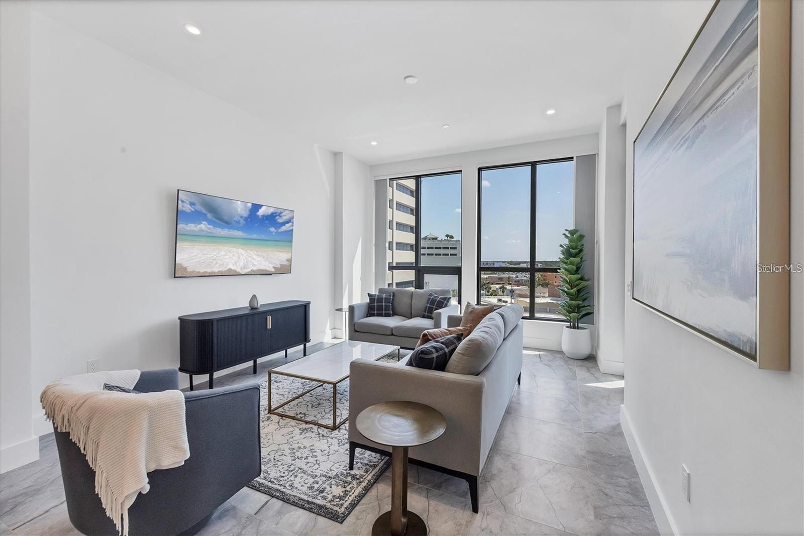 33 S PALM AVENUE 704