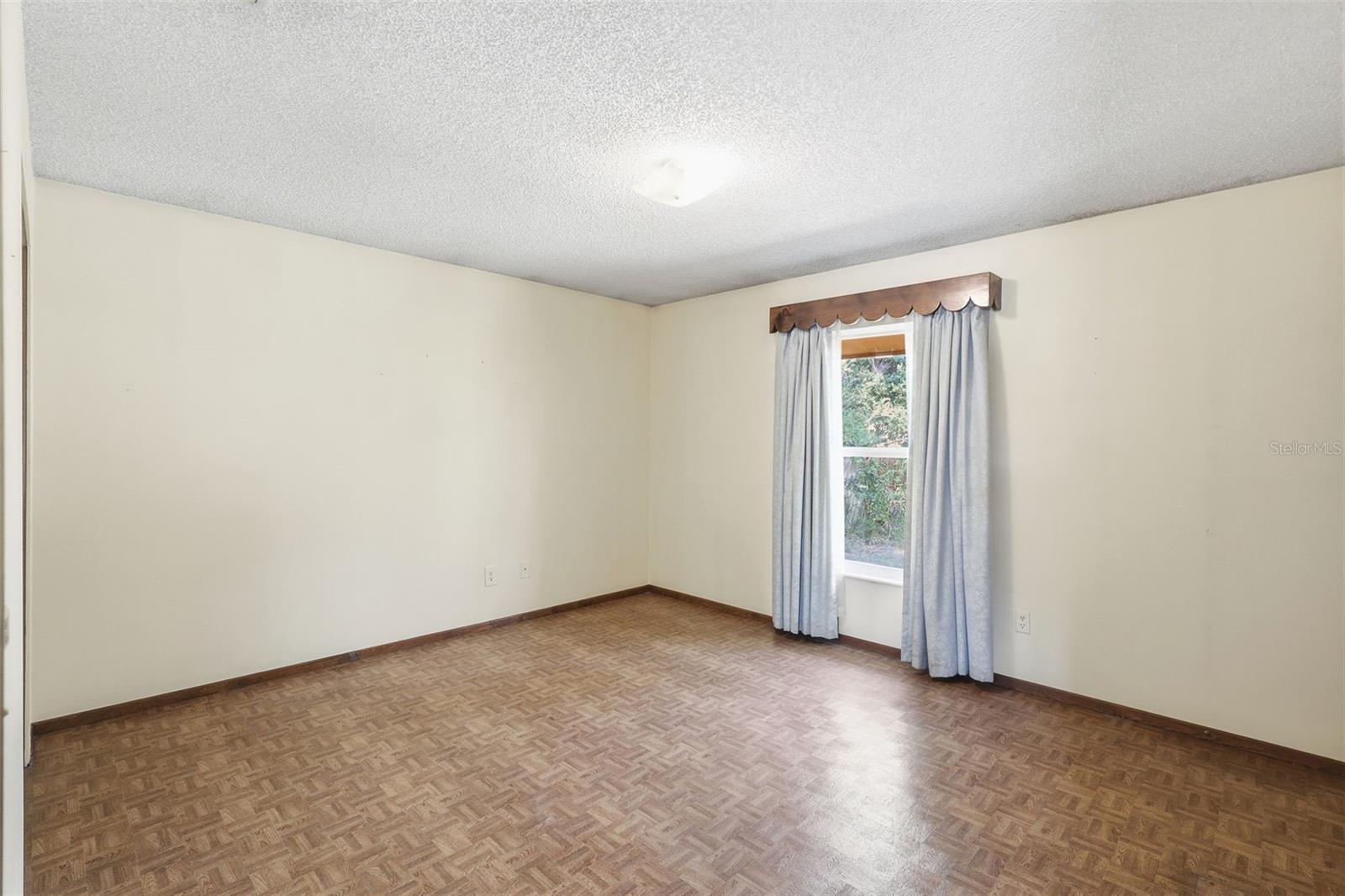 SANDY PINES - Residential