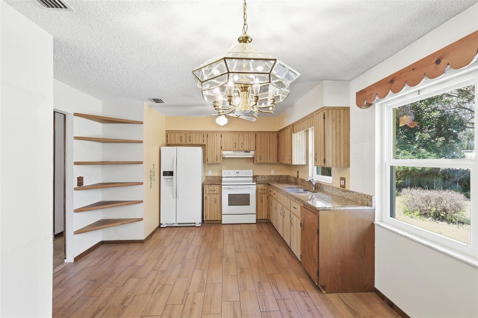 SANDY PINES - Residential