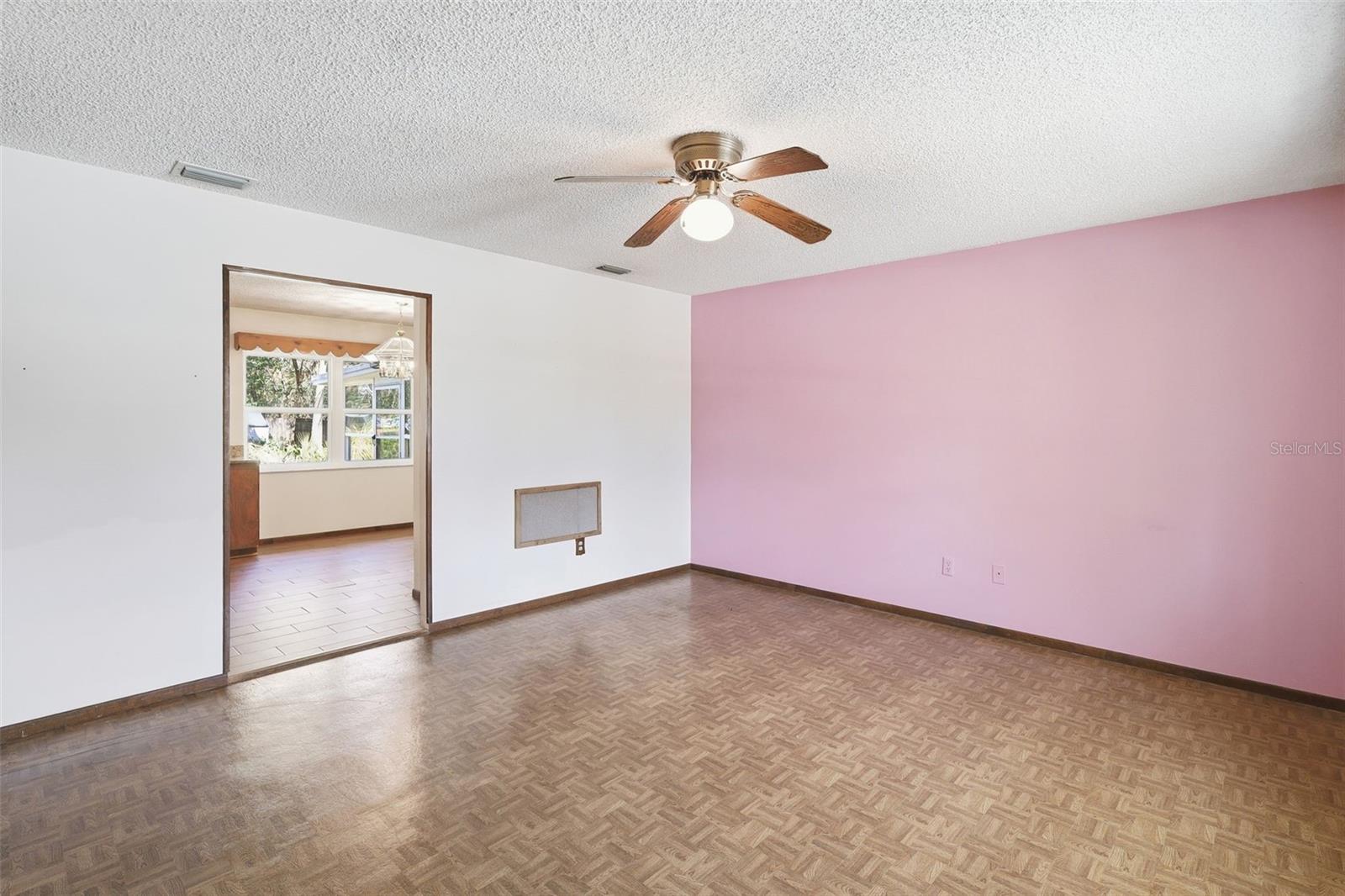 SANDY PINES - Residential