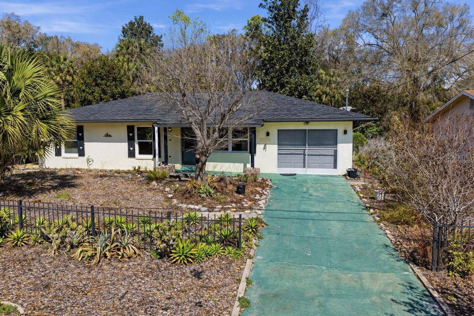 SANDY PINES - Residential