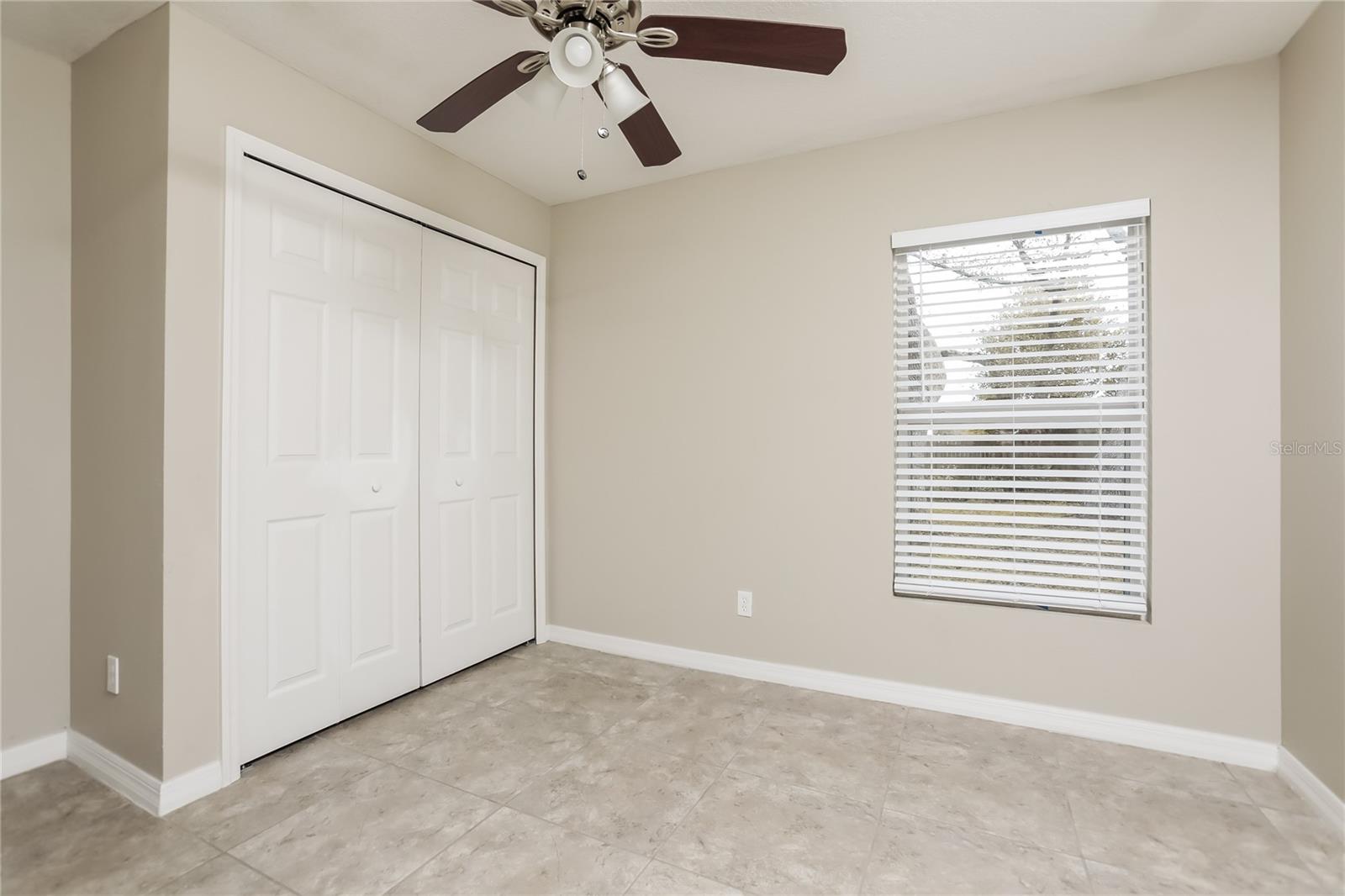 DELTONA LAKES UNIT 04 - Residential Lease