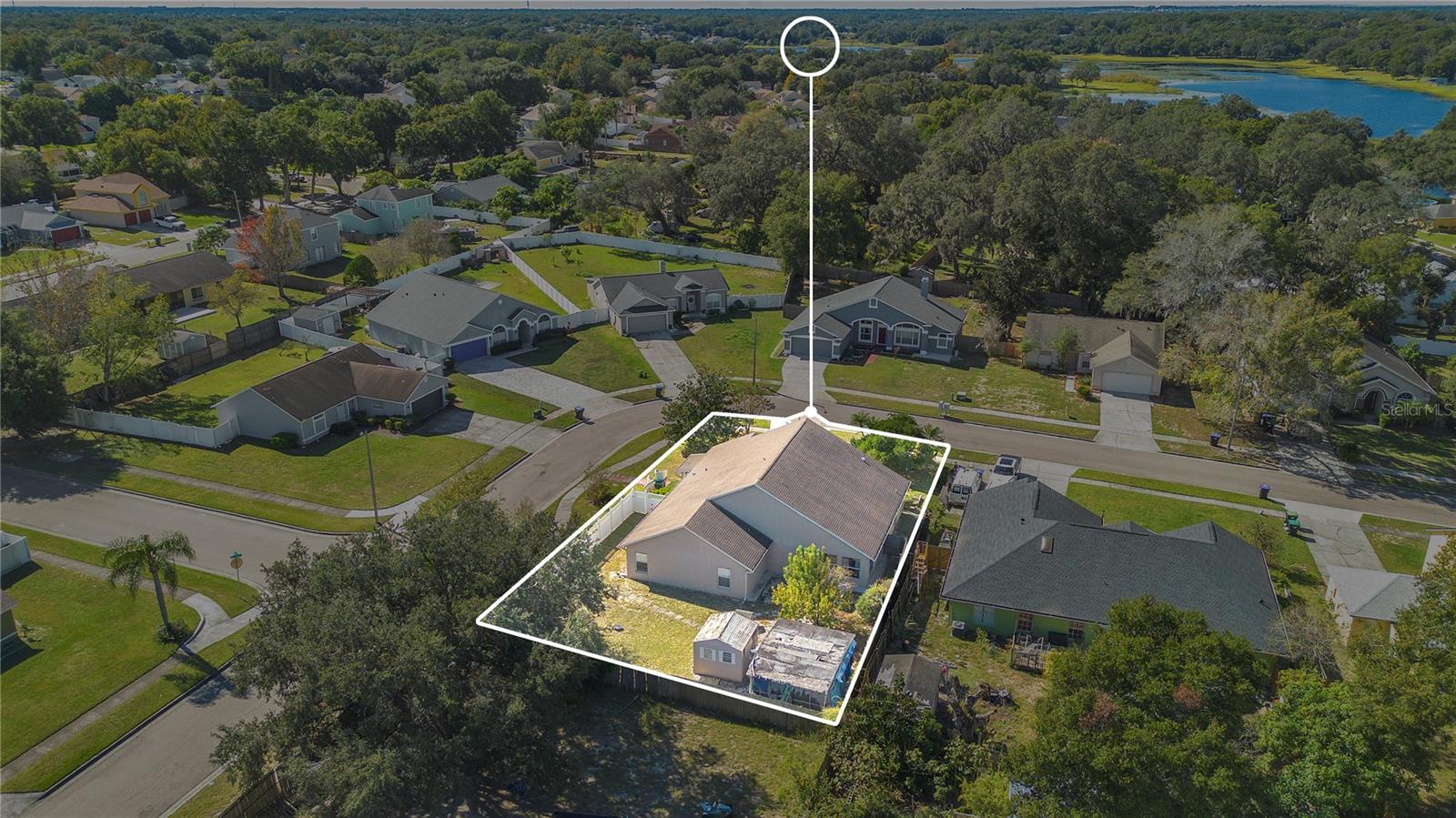 LONG LAKE SHORES - Residential