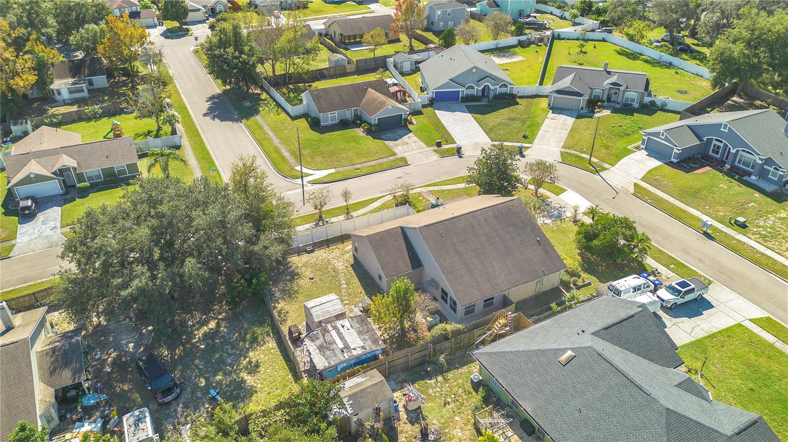 LONG LAKE SHORES - Residential