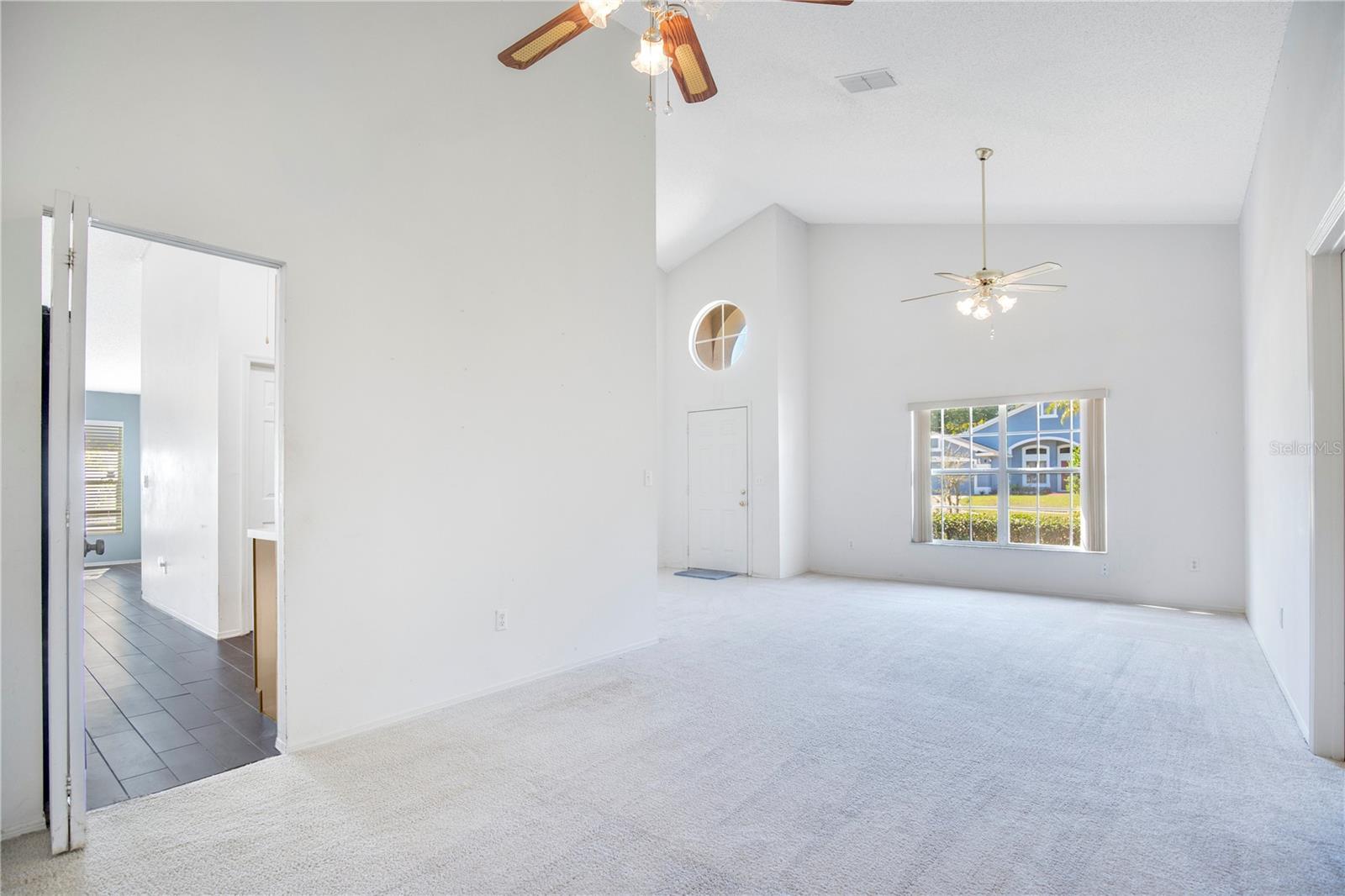 LONG LAKE SHORES - Residential