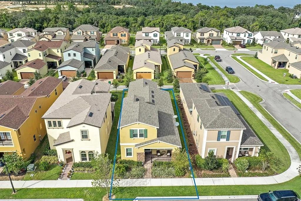 WATERSIDE/JOHNS LAKE PH 2A - Residential Lease