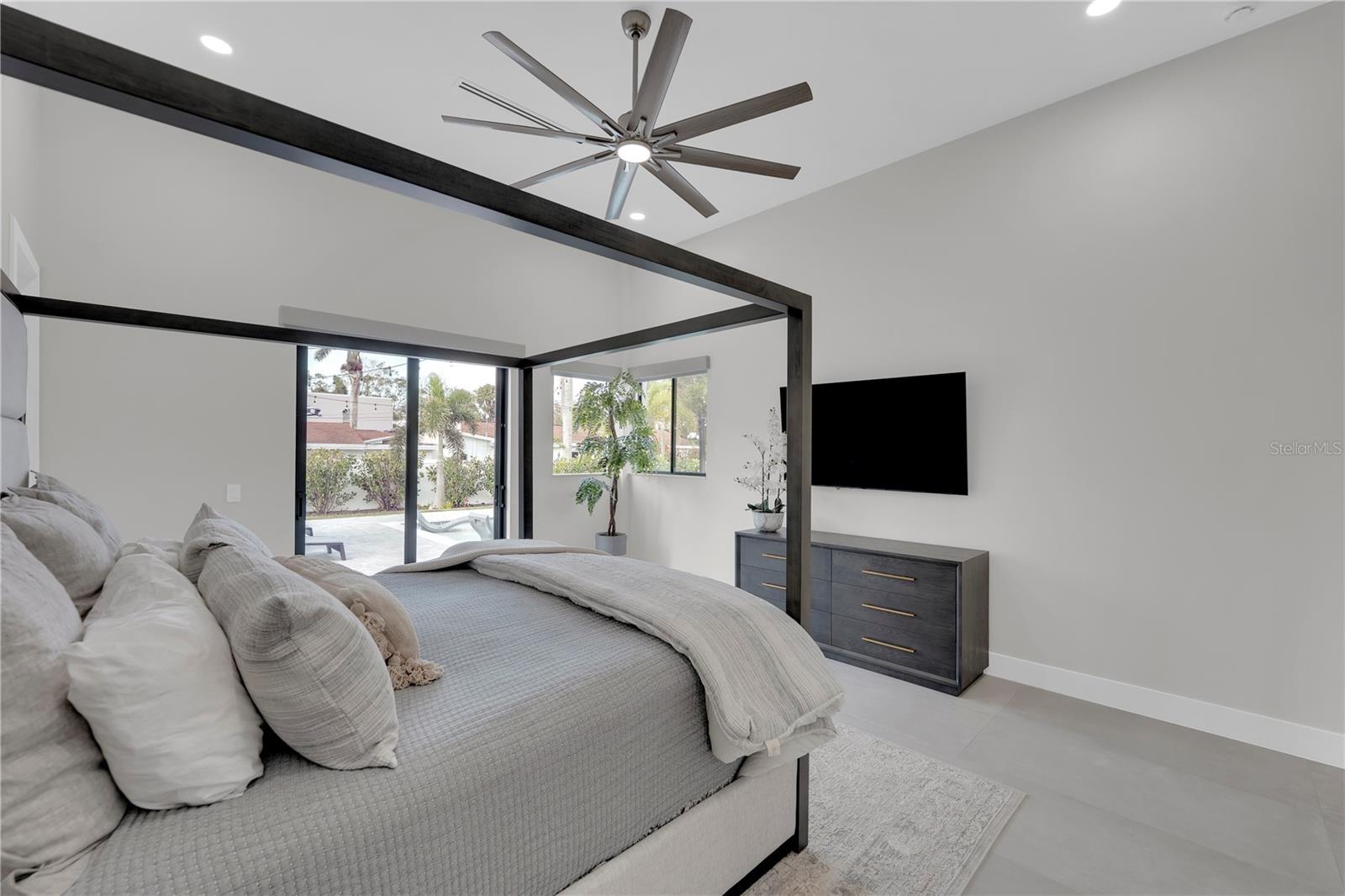 HARBOR CLUB - Residential