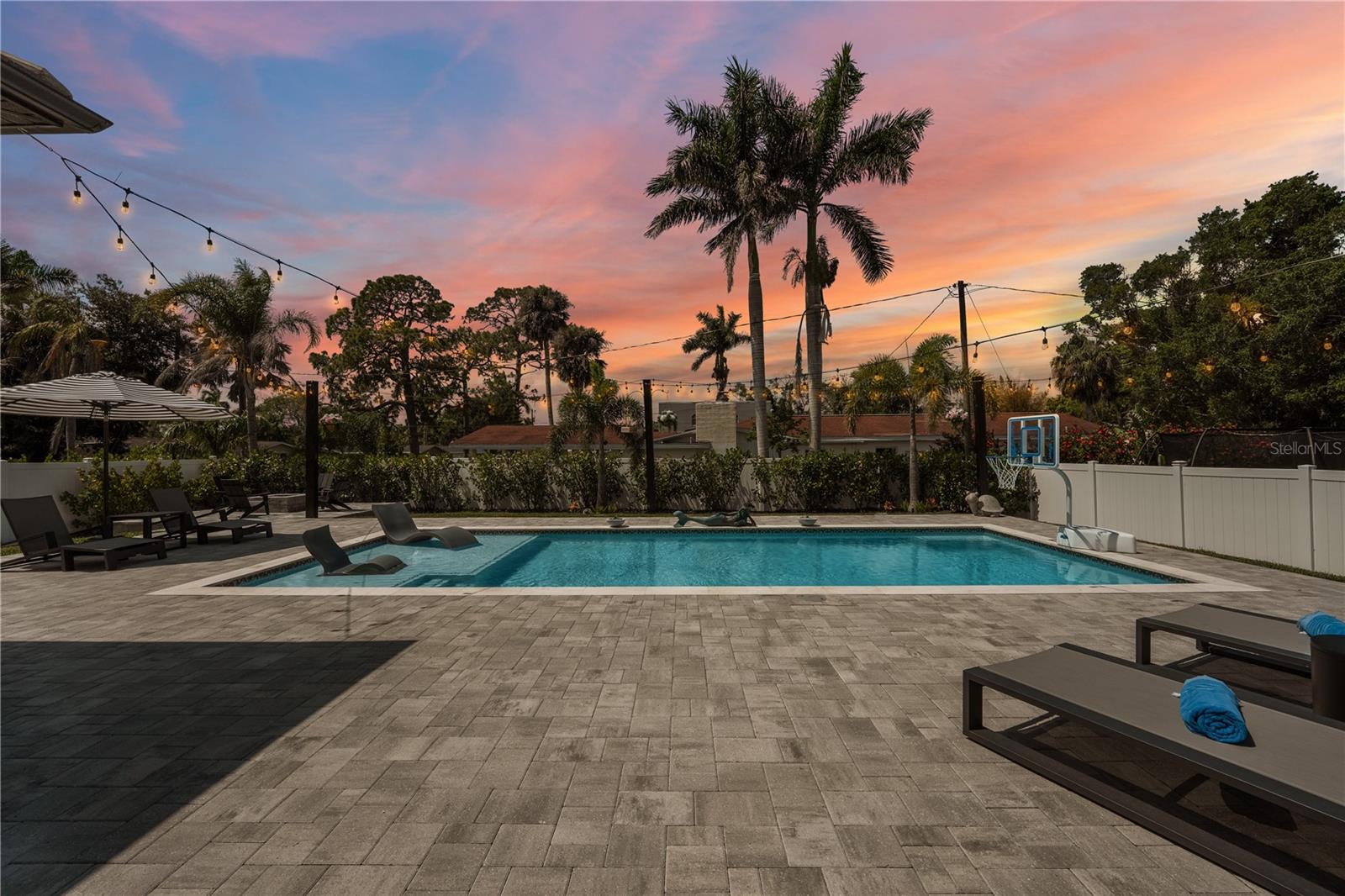 HARBOR CLUB - Residential