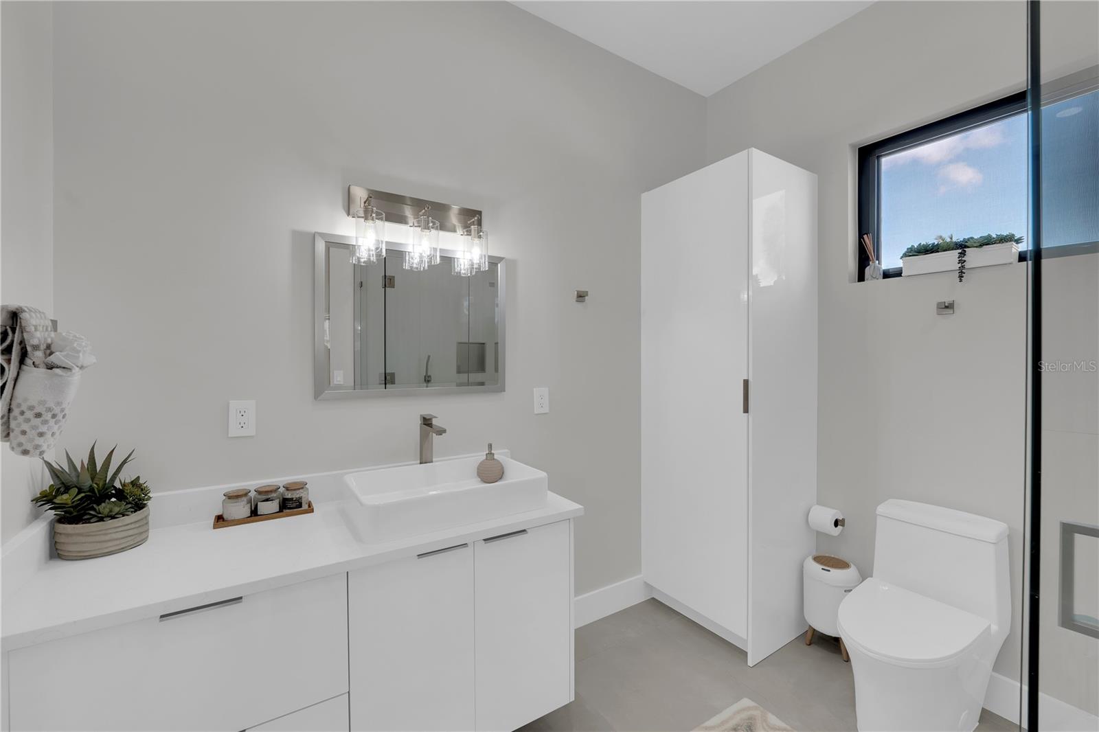 HARBOR CLUB - Residential