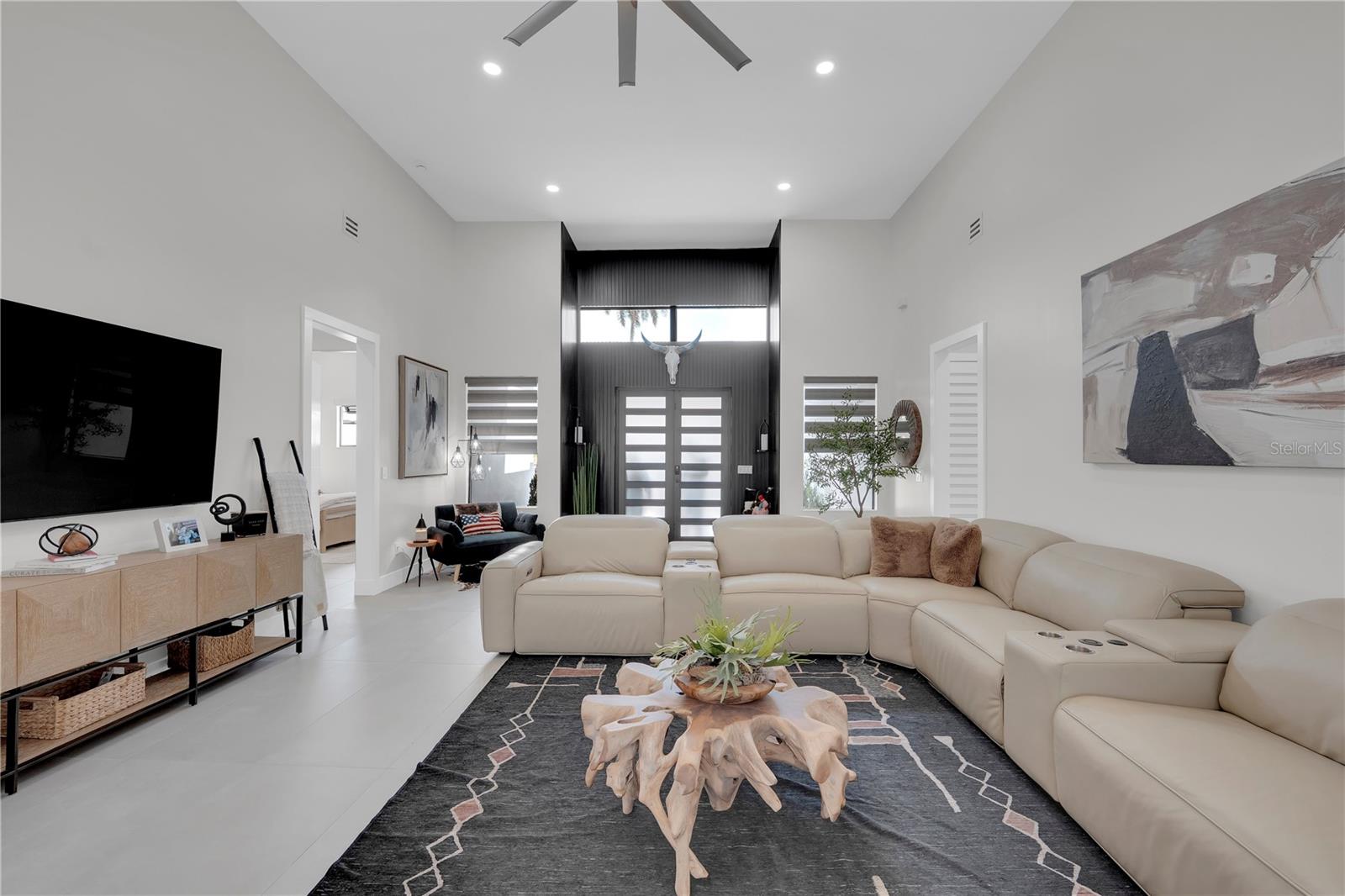 HARBOR CLUB - Residential