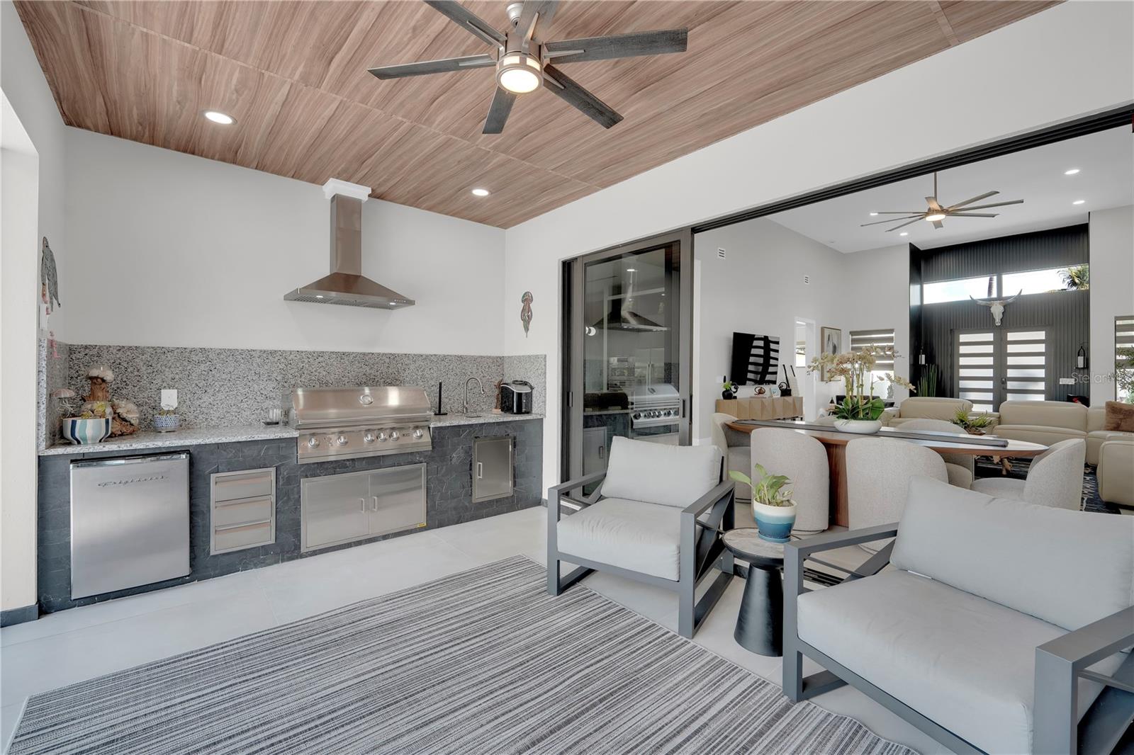 HARBOR CLUB - Residential