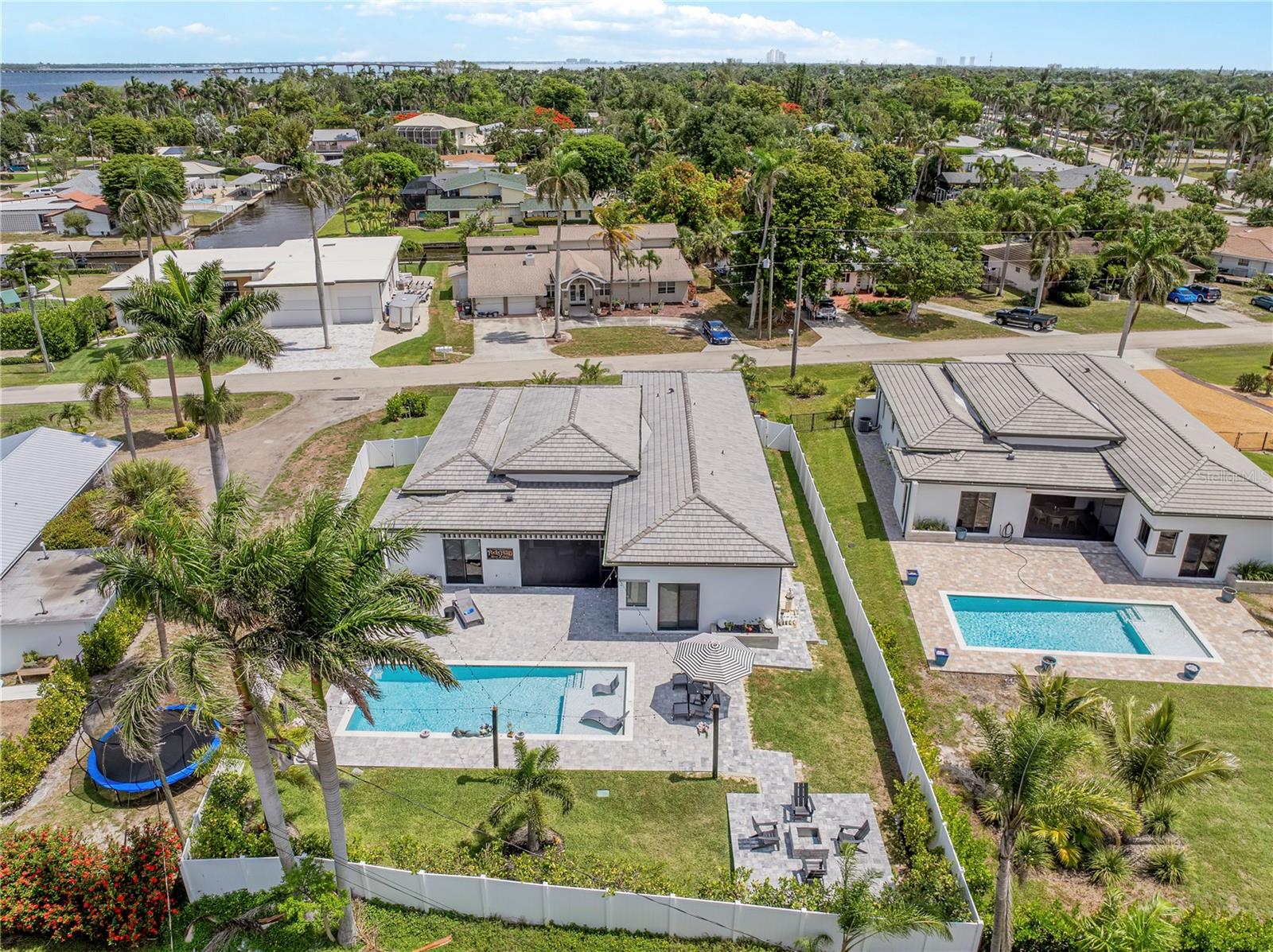 HARBOR CLUB - Residential