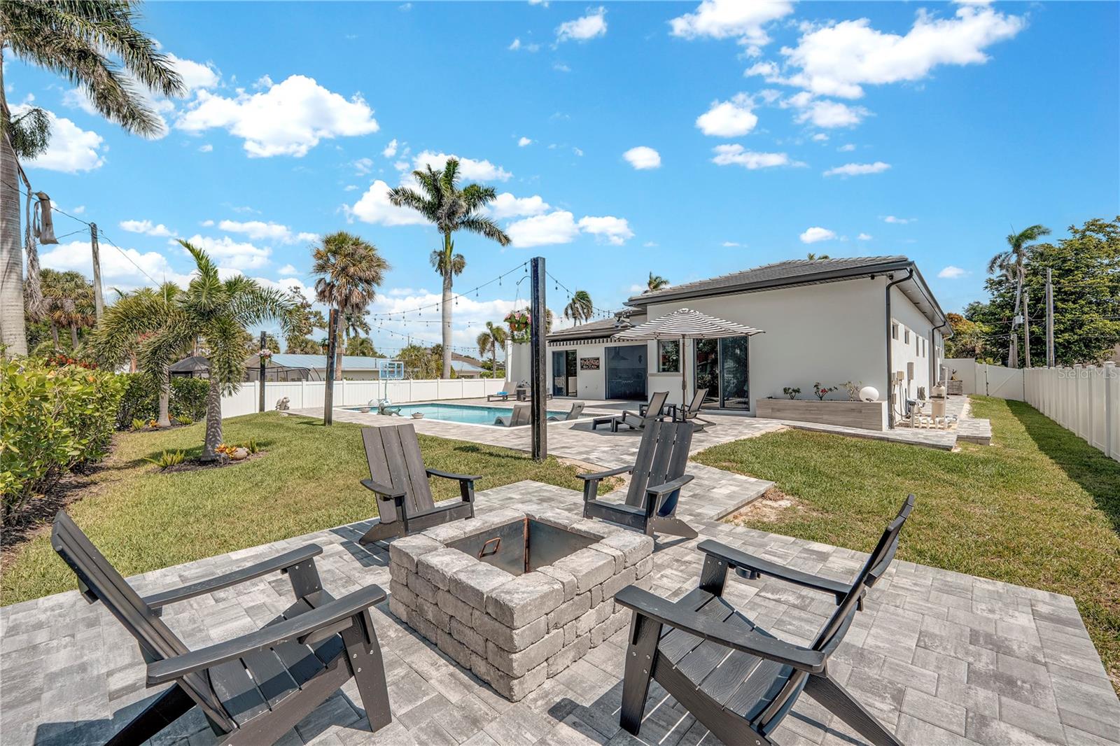 HARBOR CLUB - Residential