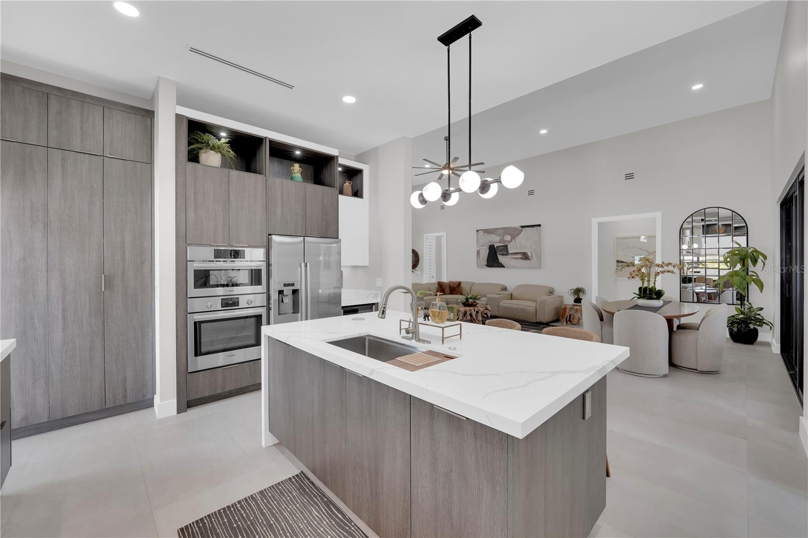 HARBOR CLUB - Residential