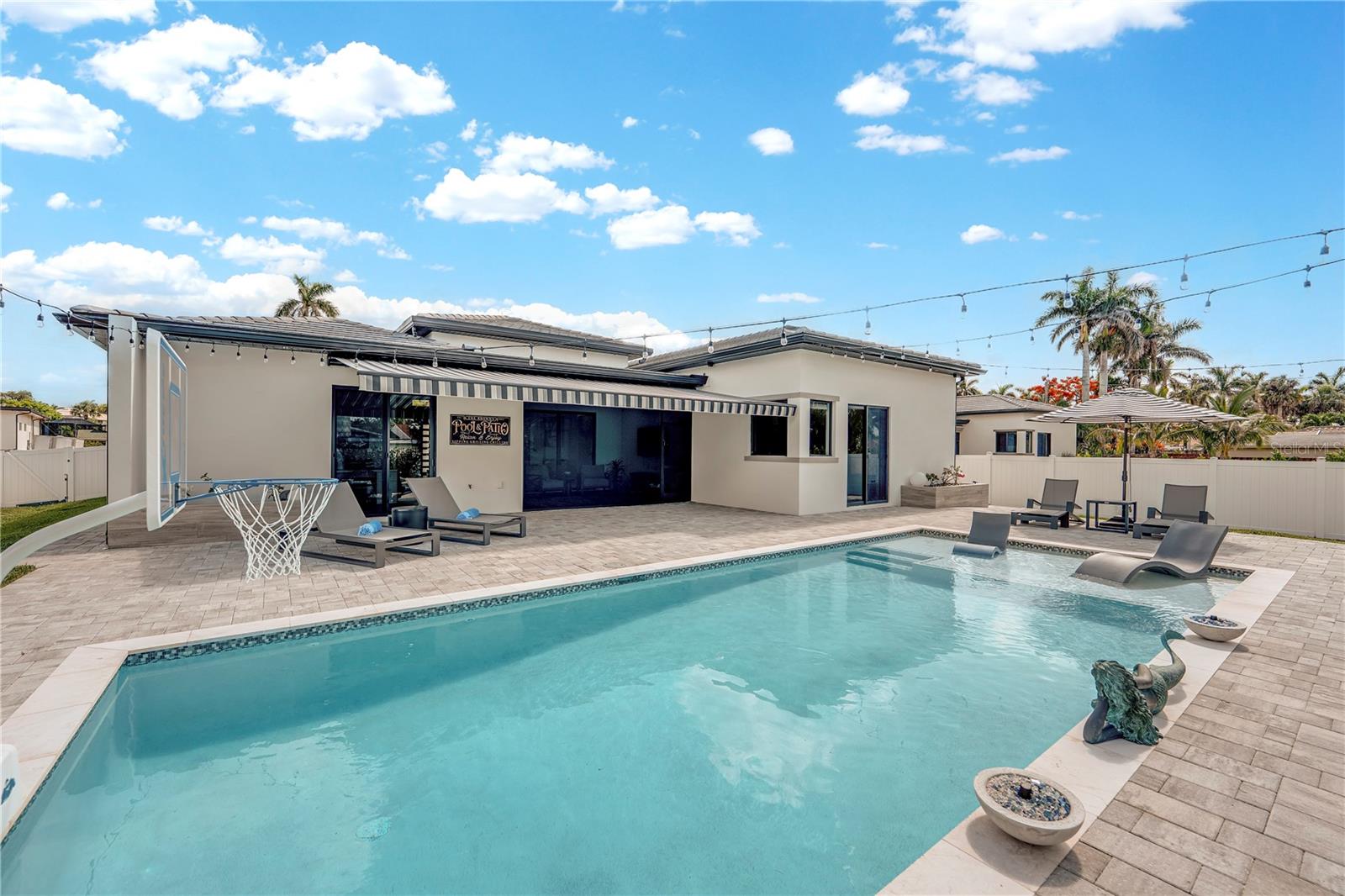 HARBOR CLUB - Residential