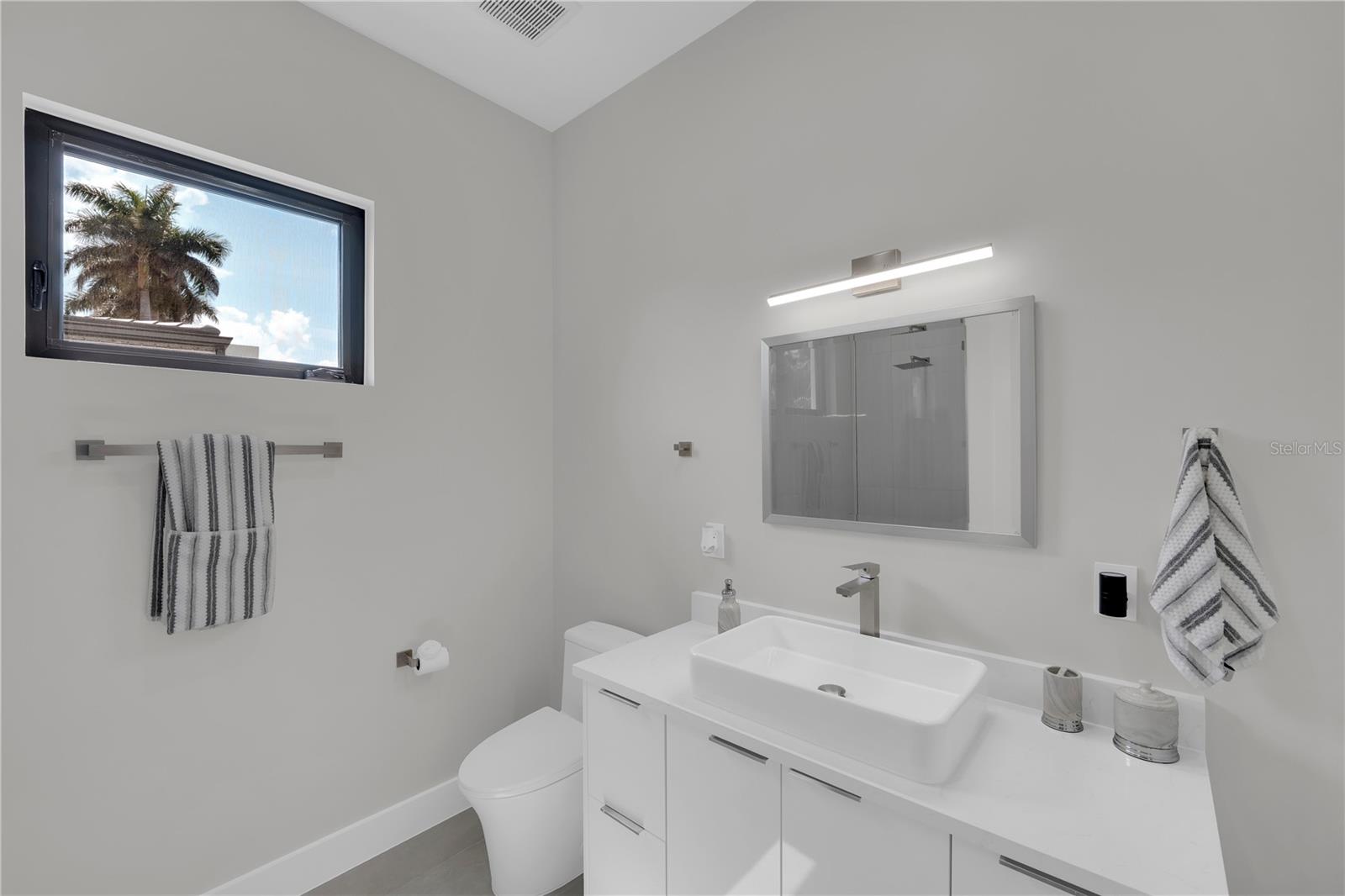 HARBOR CLUB - Residential