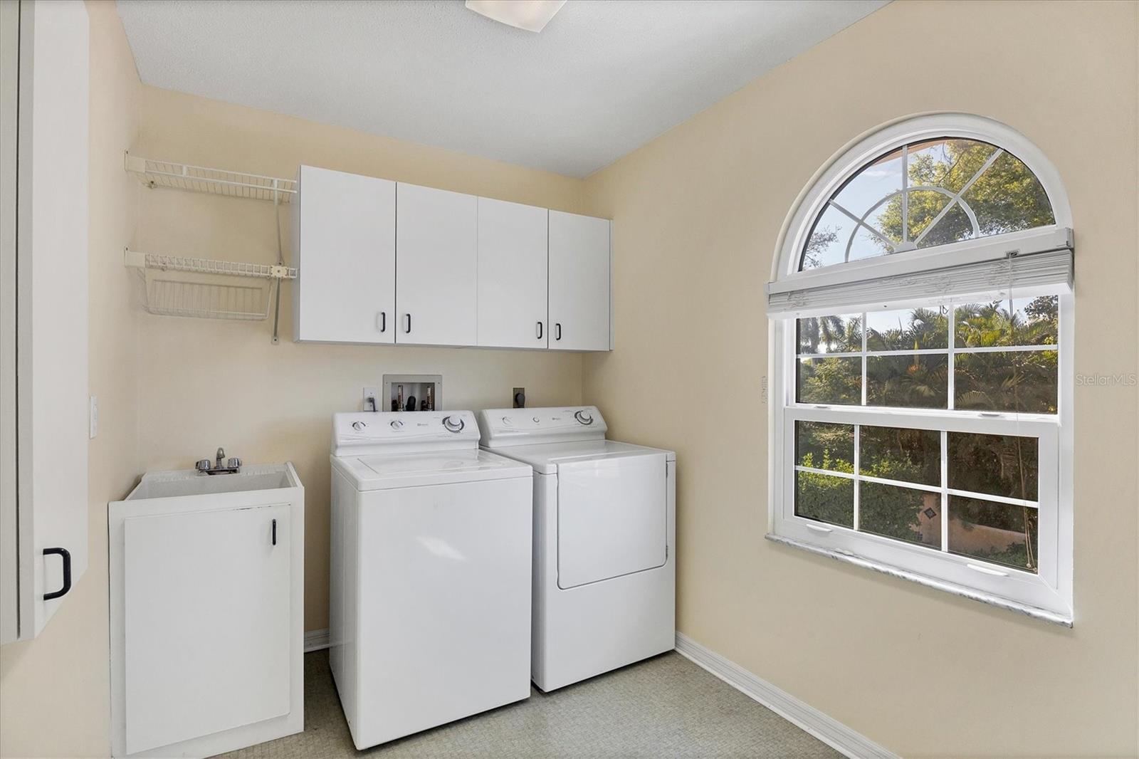 VENEZIA PARK SEC OF VENICE - Residential