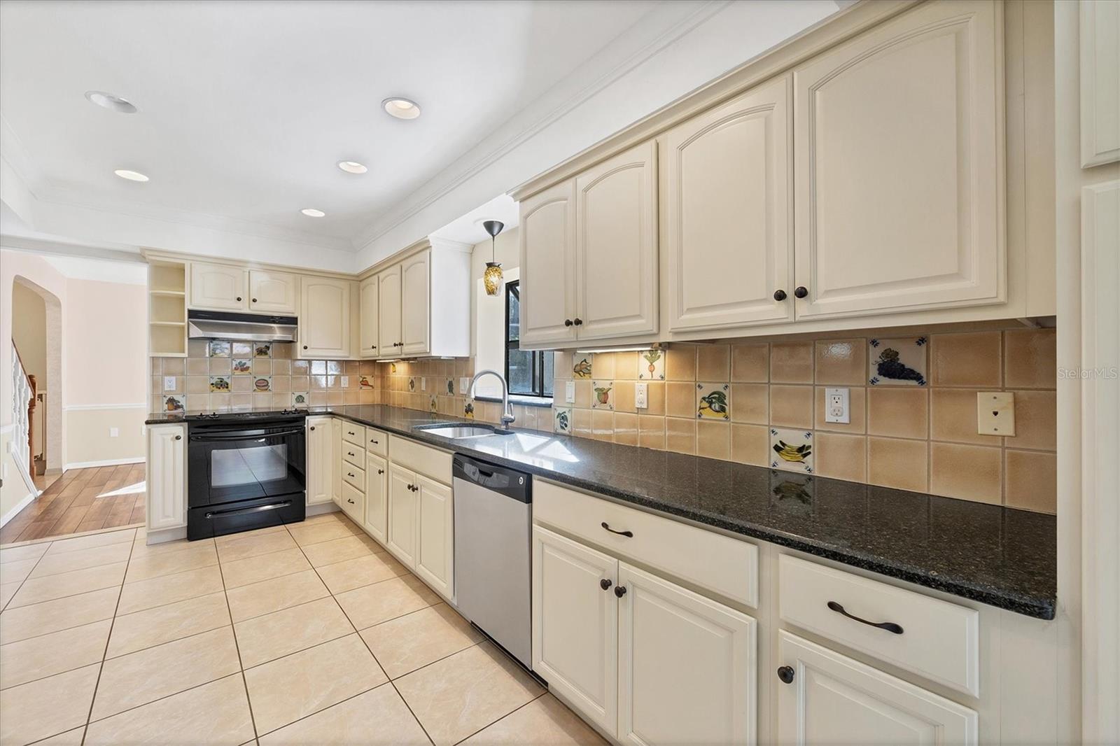 VENEZIA PARK SEC OF VENICE - Residential