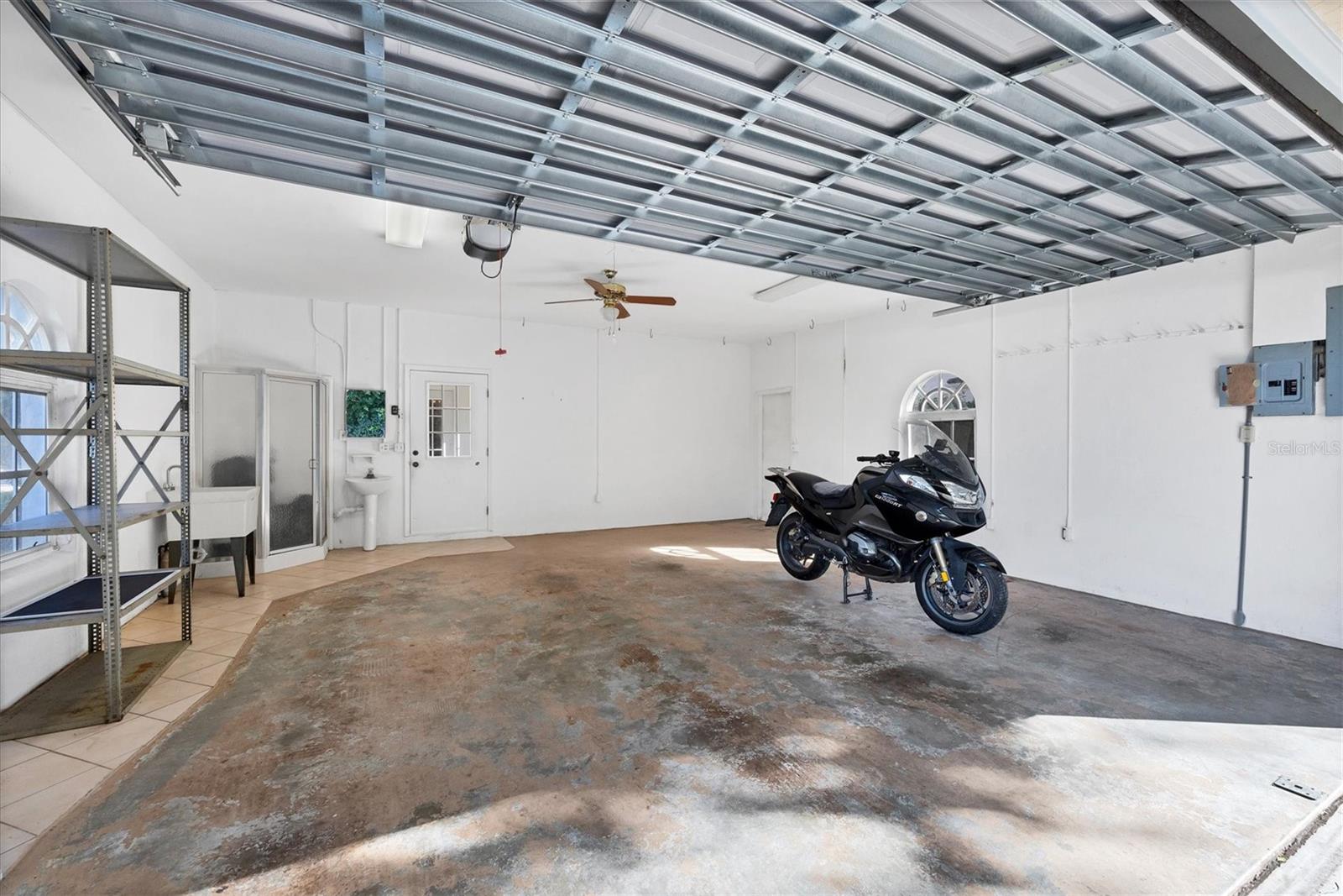 VENEZIA PARK SEC OF VENICE - Residential