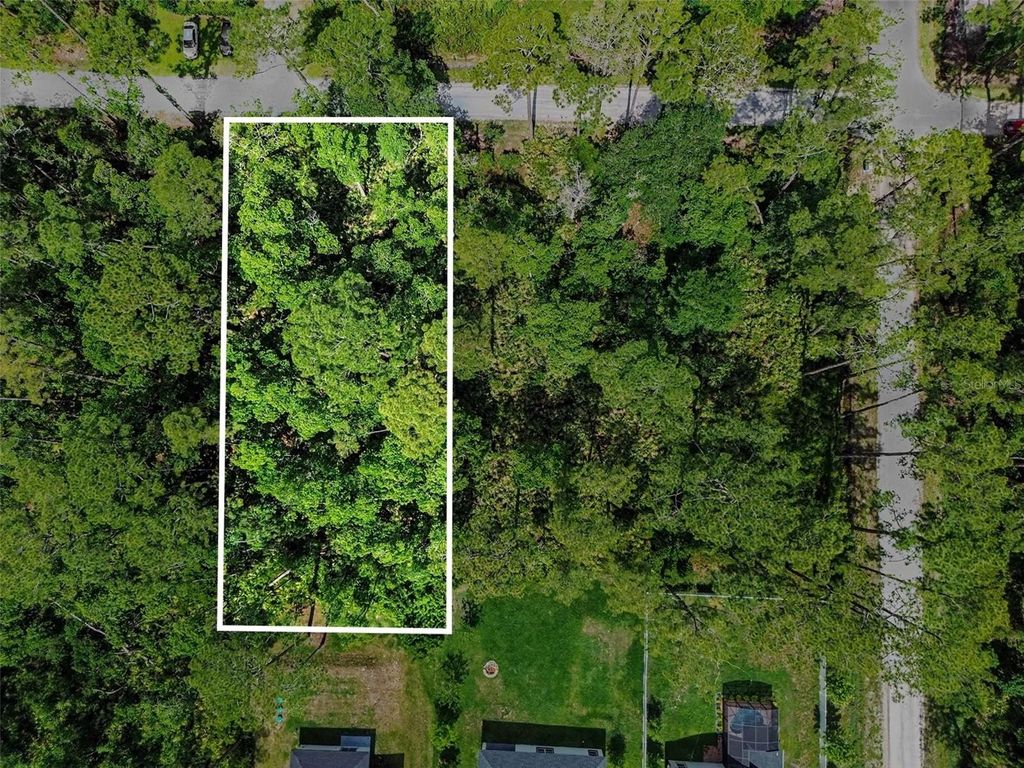 Photo of 1465 East Parkway, Deland, FL 32724 (MLS # TB8514497)