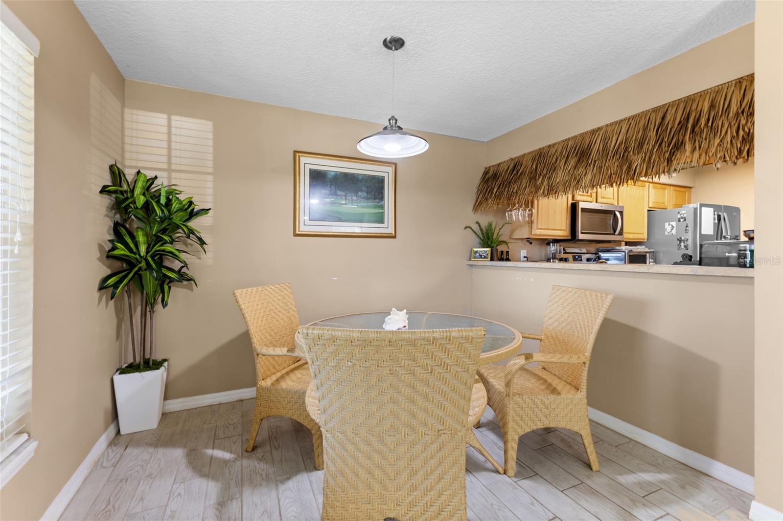 BONAVENTURE CONDO - Residential