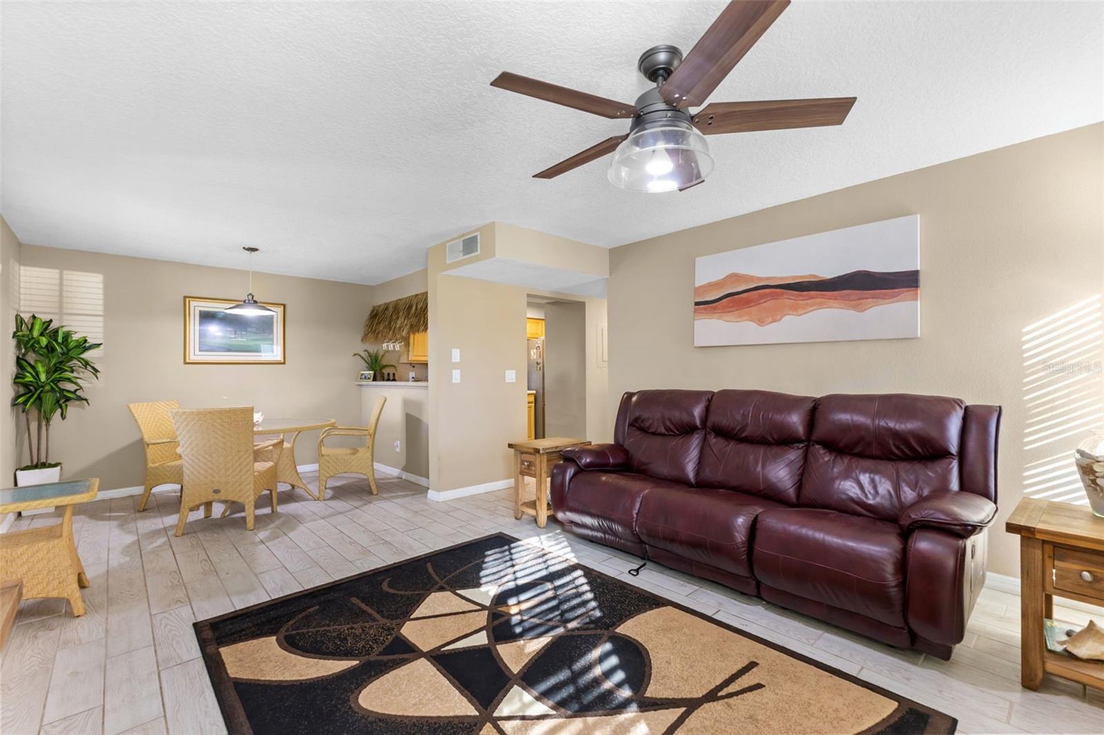 BONAVENTURE CONDO - Residential