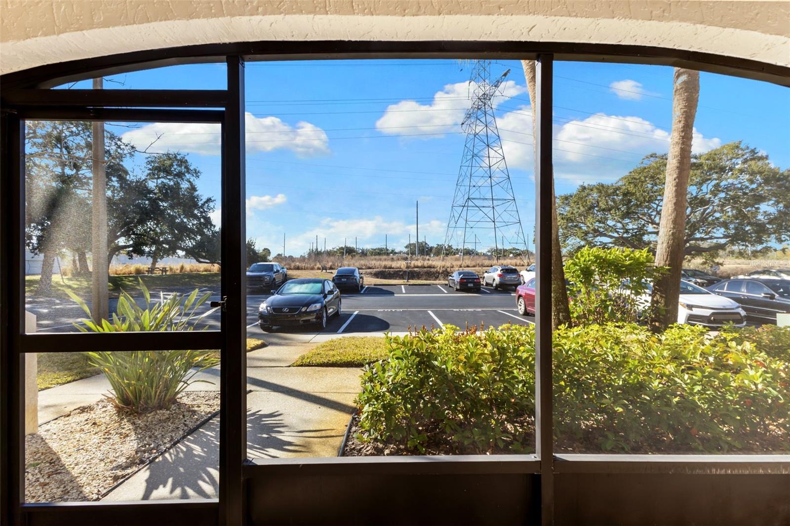 BONAVENTURE CONDO - Residential