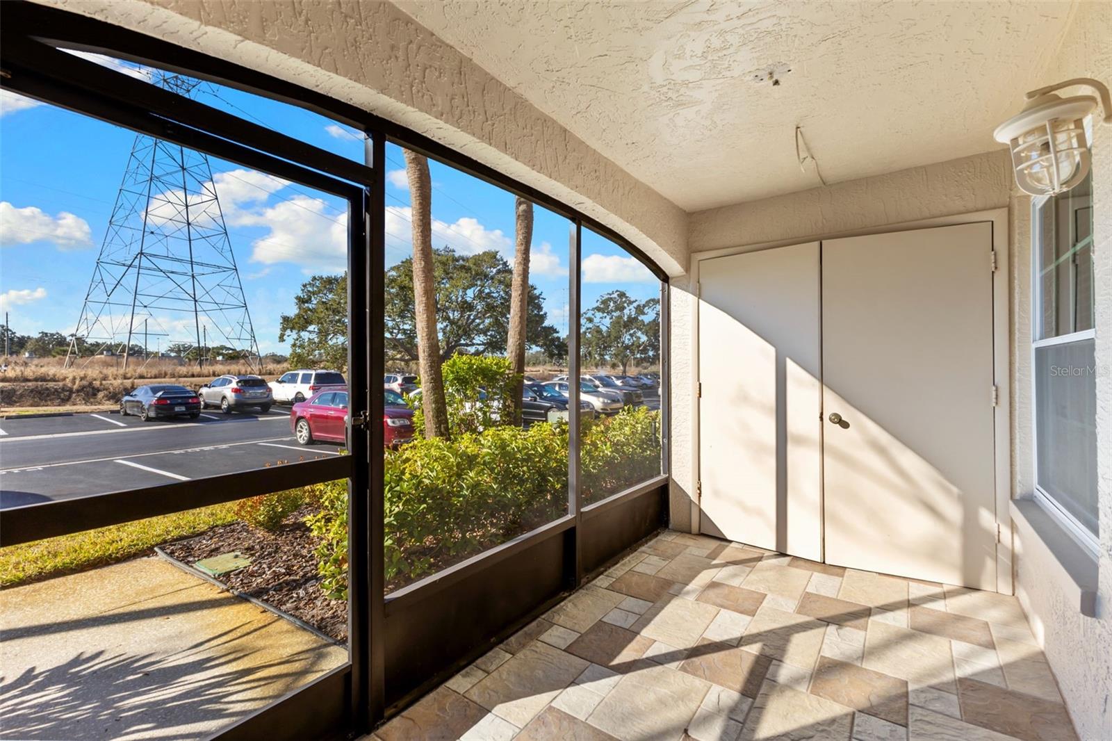 BONAVENTURE CONDO - Residential