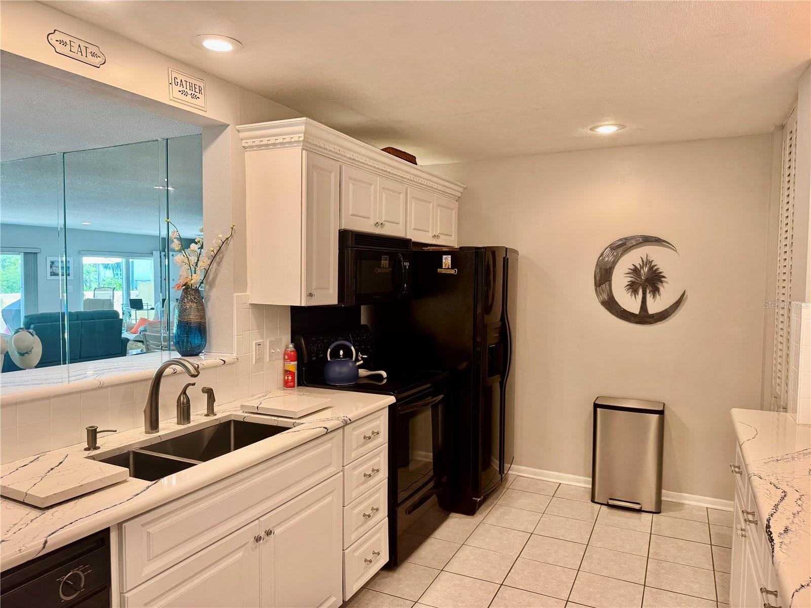 100 BLUFF VIEW DRIVE 105C