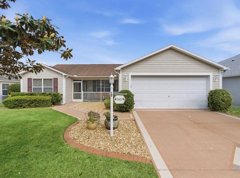 Photo of 2427 Tamarind Grove Run, The Villages, FL 32162 (MLS # G5110493)