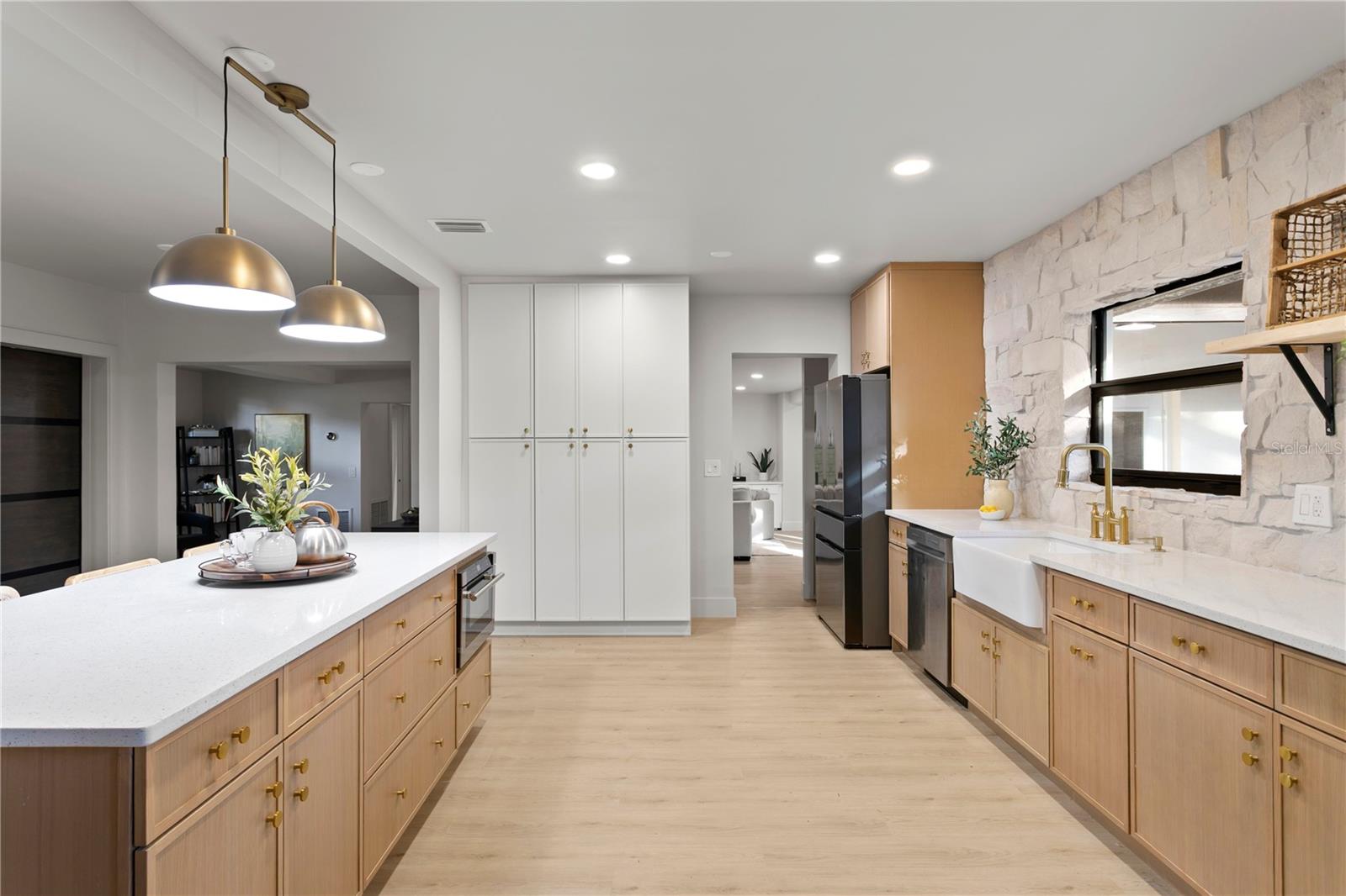 SUNSET PARK - Residential