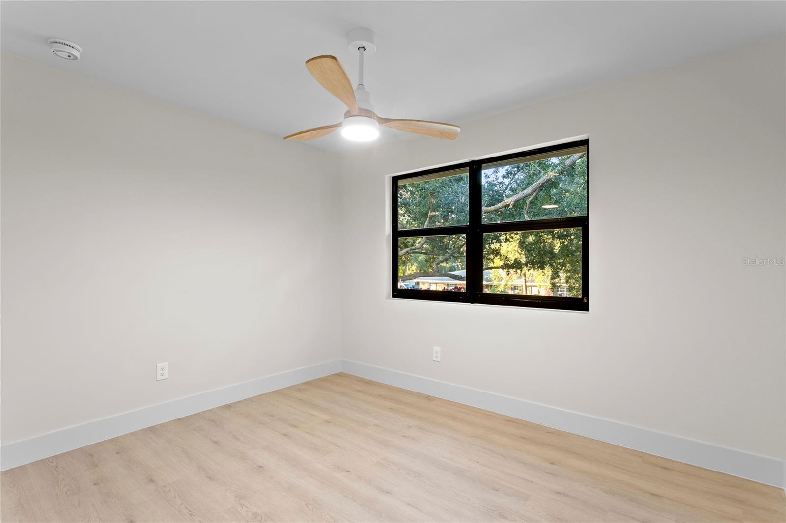 SUNSET PARK - Residential