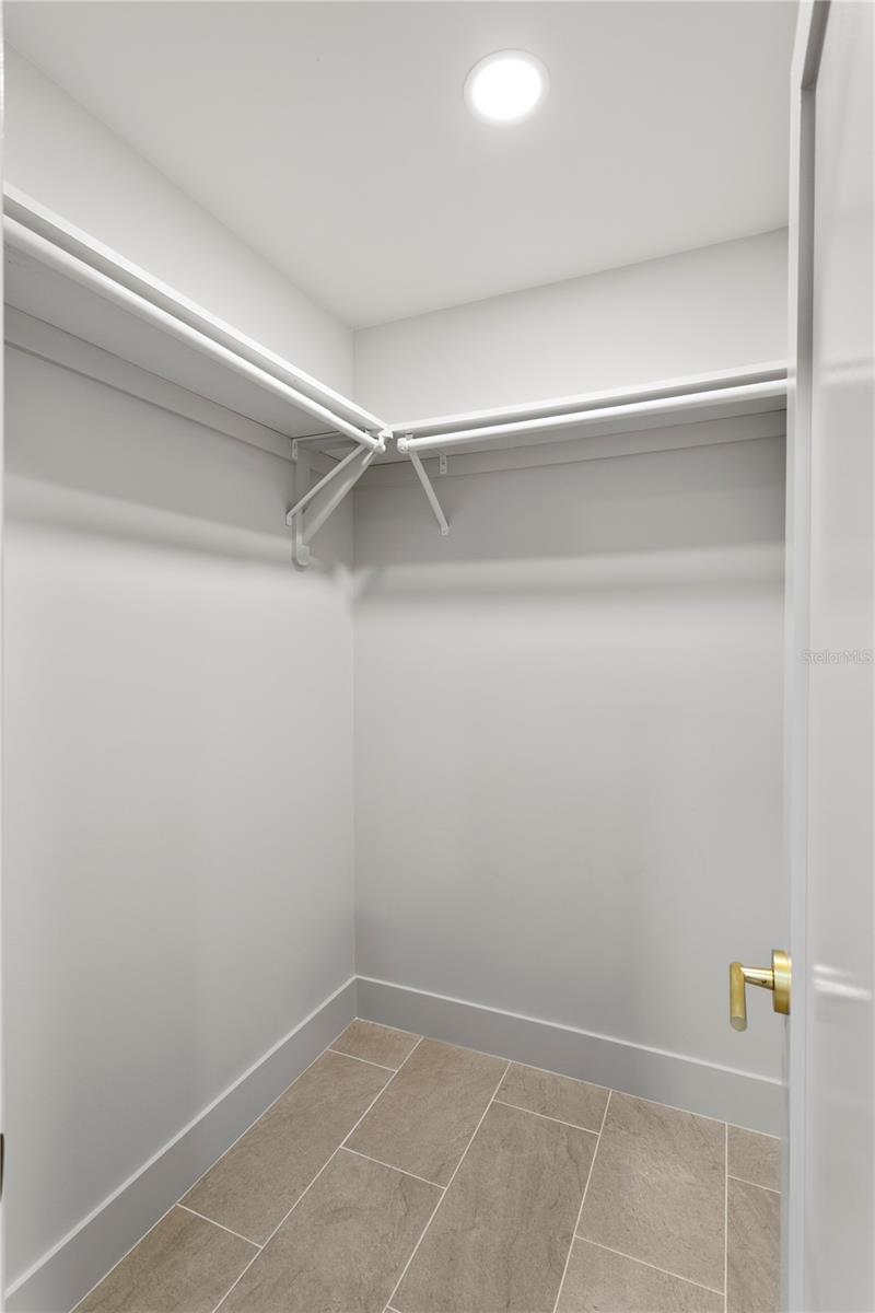 SUNSET PARK - Residential