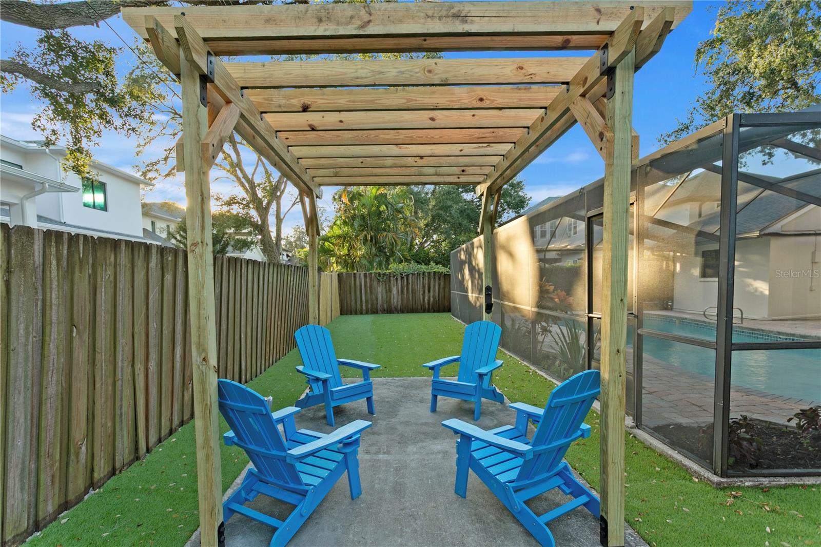 SUNSET PARK - Residential