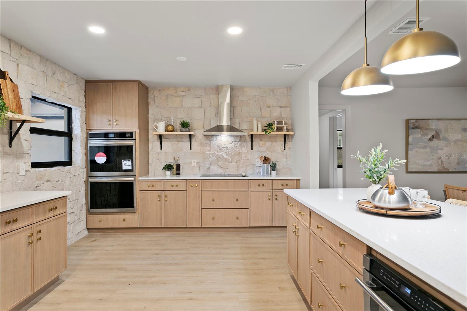 SUNSET PARK - Residential