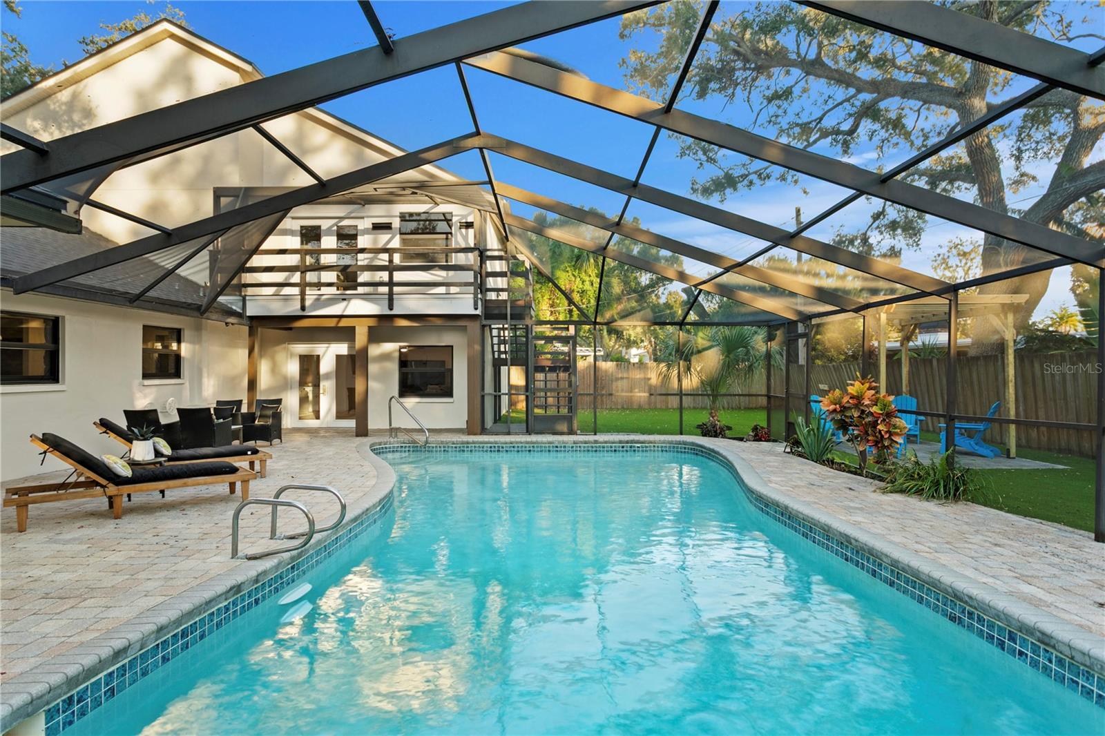 SUNSET PARK - Residential