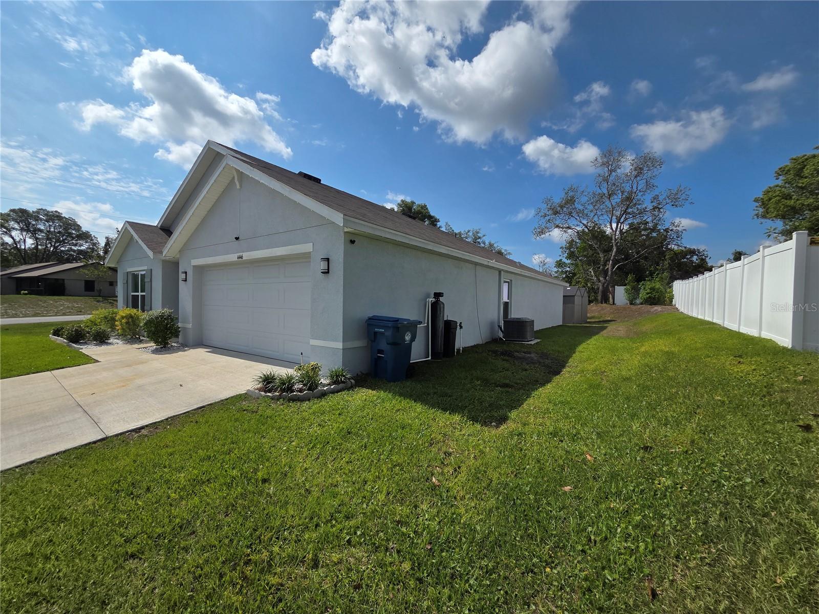 SPRING HILL - Residential