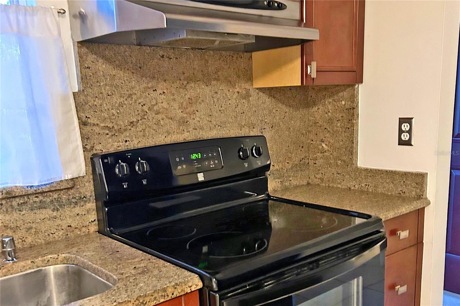 LOWELL VILLAGE - Residential