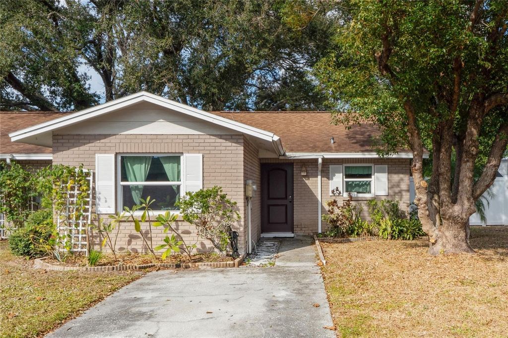 Photo of 5121 Lesher Court, Tampa, FL 33624 (MLS # W7880837)