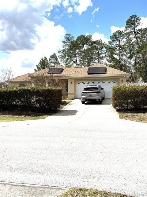 Photo of 3715 SW 127th Lane Road, Ocala, FL 34473 (MLS # OM713503)