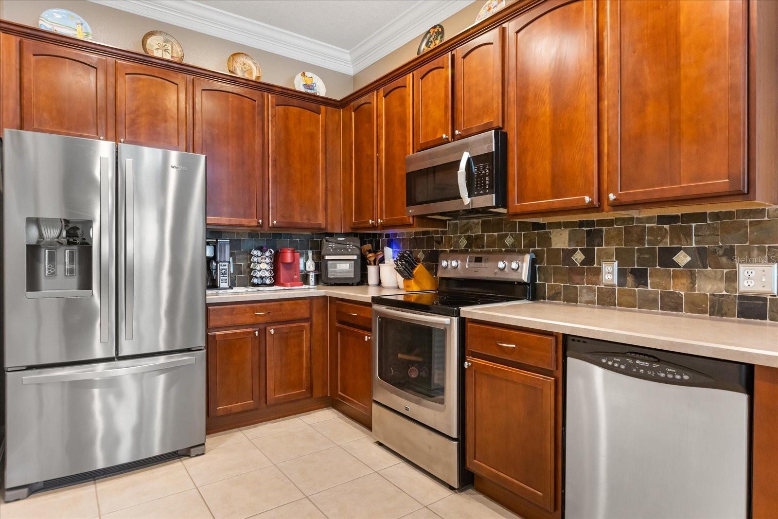 OVERLOOK/PARKSIDE CONDO - Residential