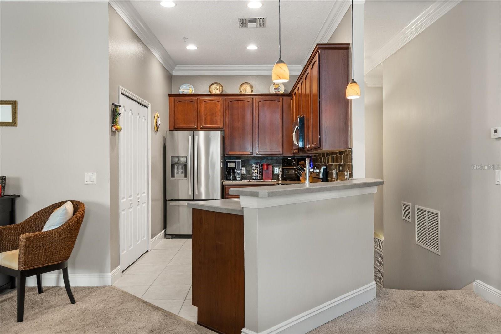 OVERLOOK/PARKSIDE CONDO - Residential
