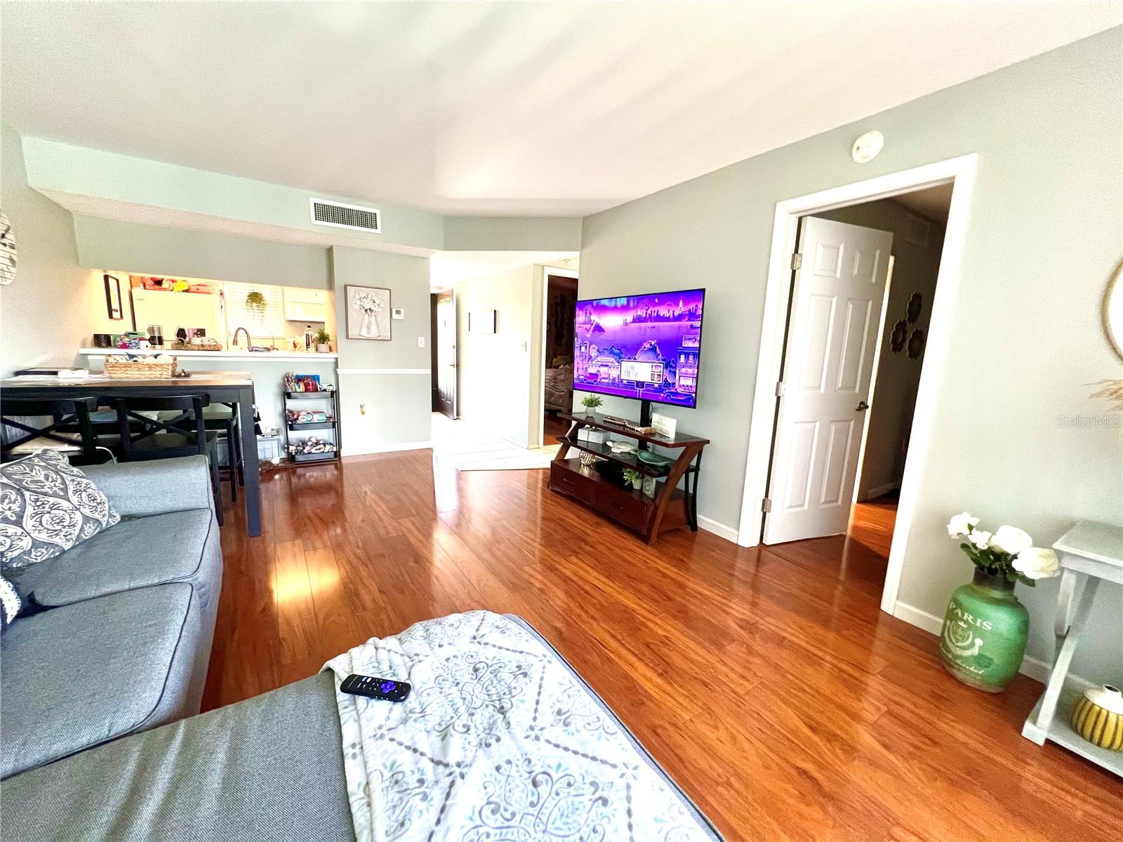 1999 KINGS HIGHWAY 134C