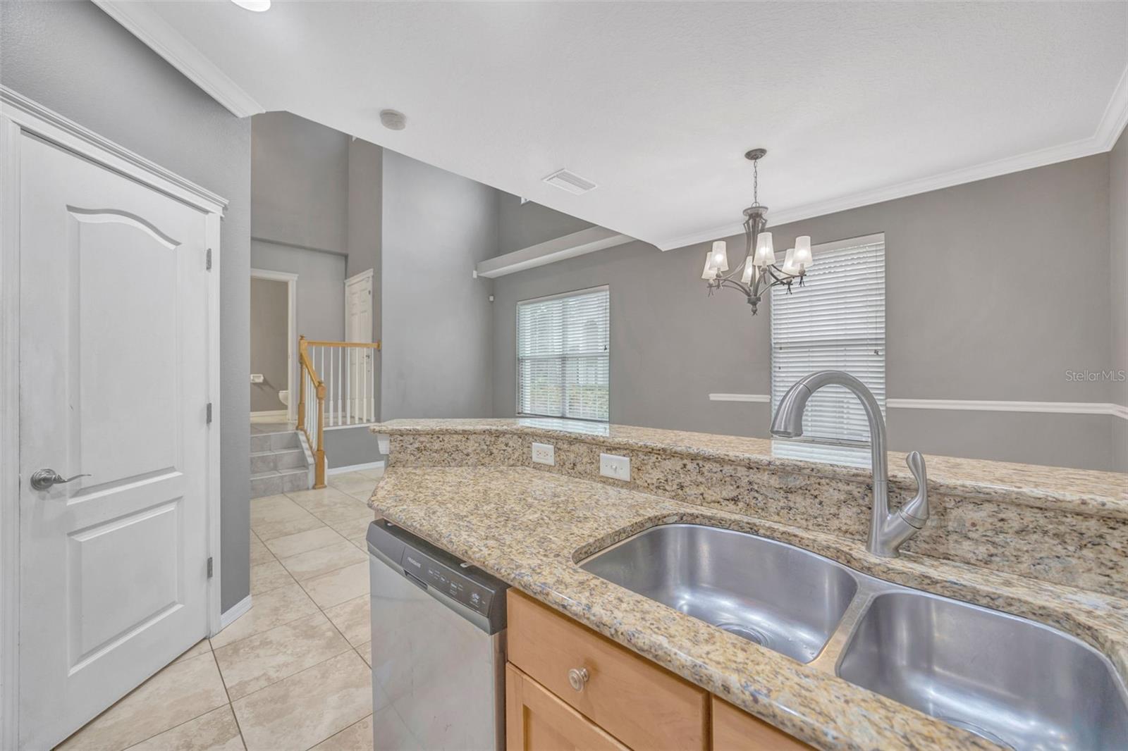 LUXURY CONDO AT FISHHAWK RANCH - Residential