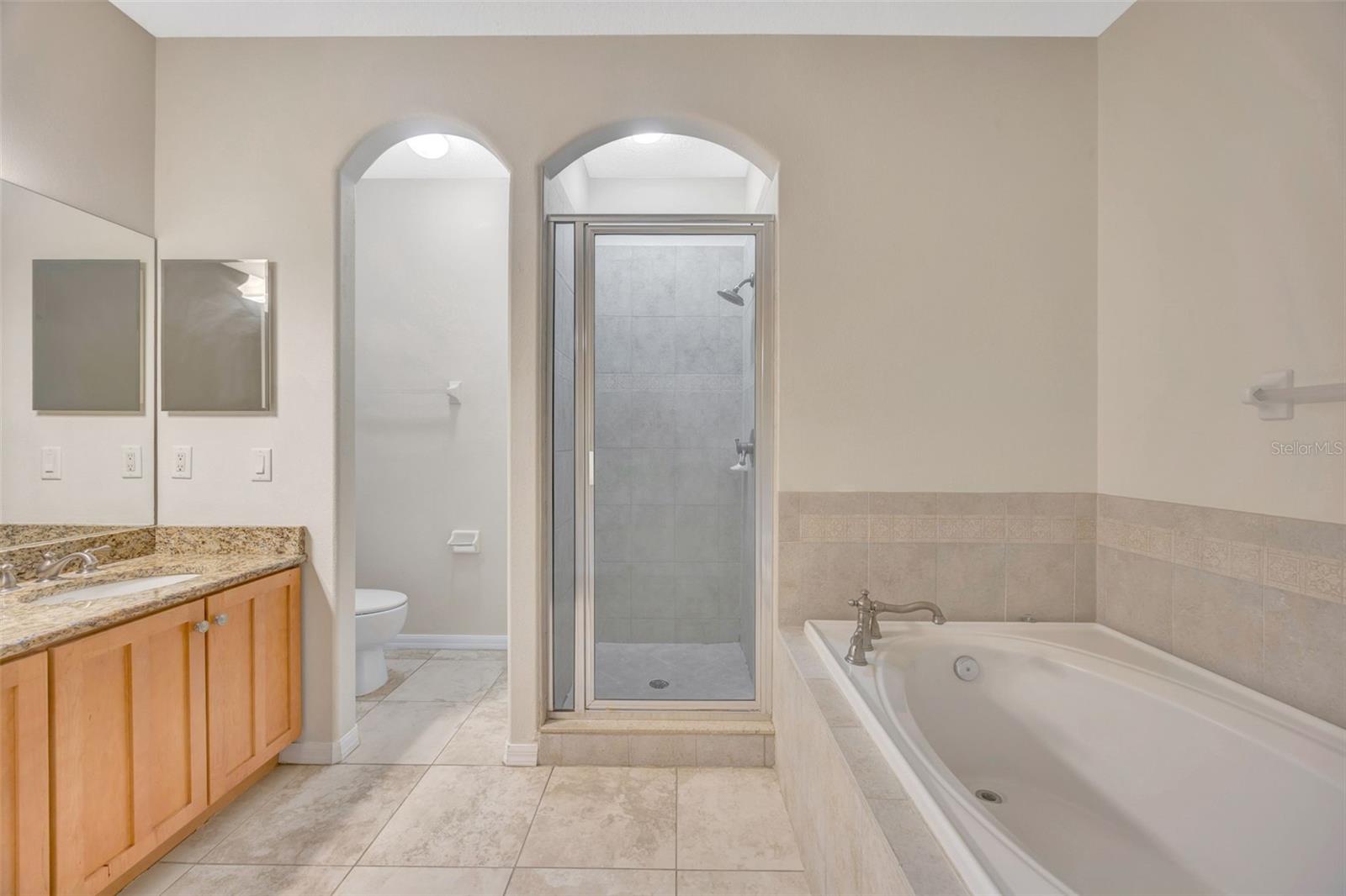 LUXURY CONDO AT FISHHAWK RANCH - Residential