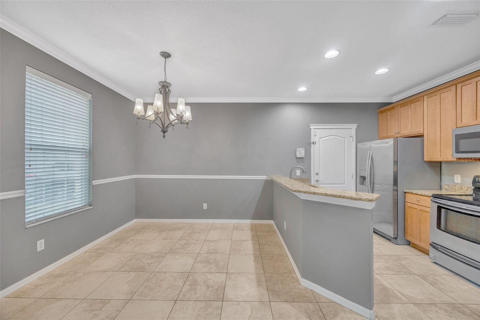 LUXURY CONDO AT FISHHAWK RANCH - Residential