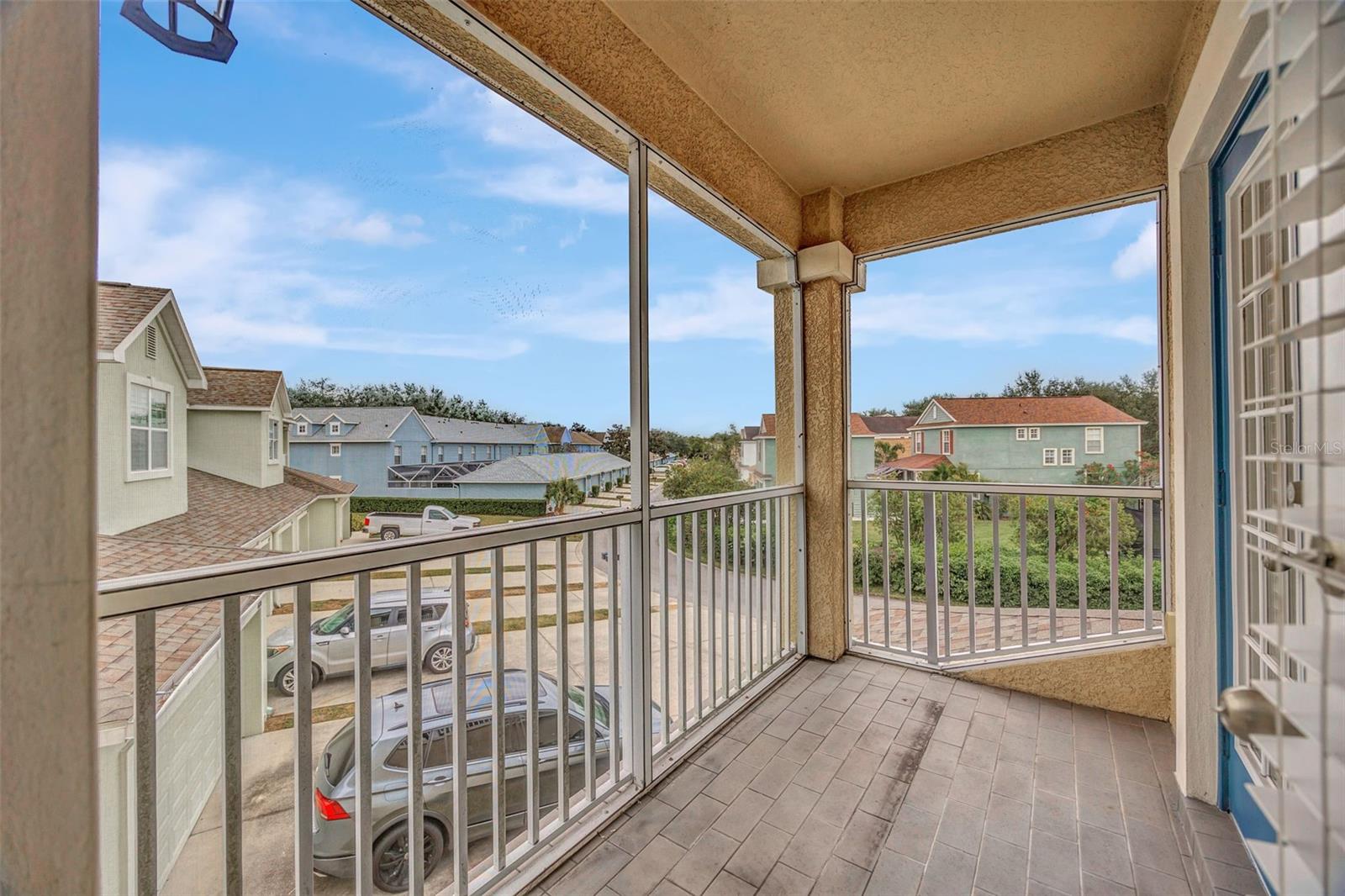 LUXURY CONDO AT FISHHAWK RANCH - Residential